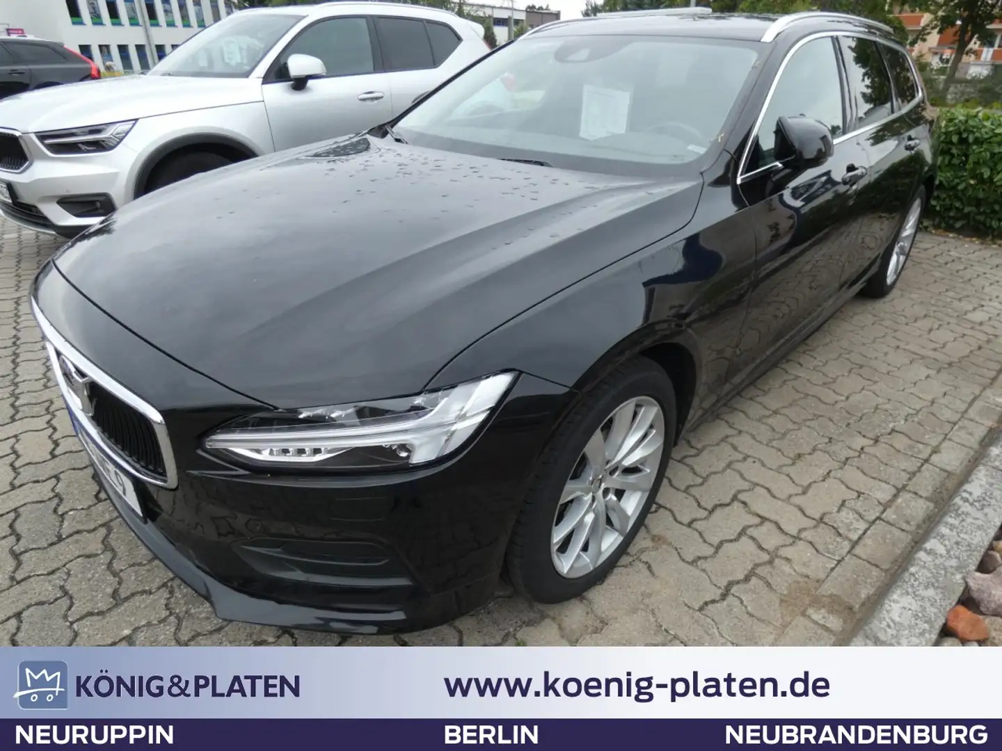 Volvo V90 D3 Momentum - Business-Licht-Familien-Winter Zwart - 1