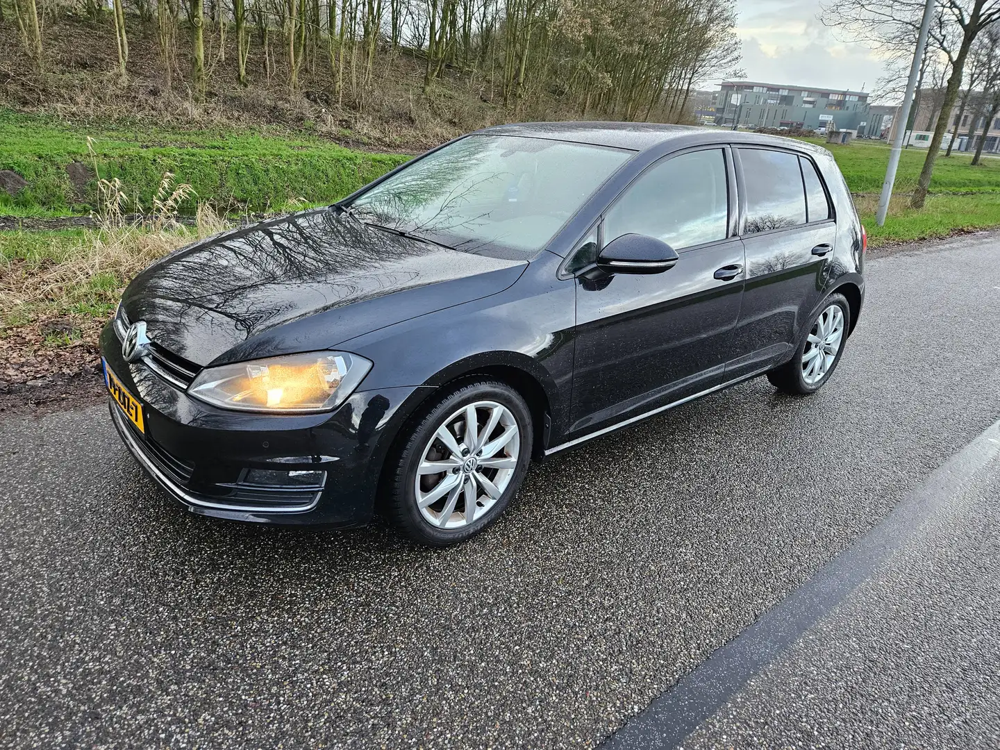 Volkswagen Golf 1.4 TSI Highline Zwart - 1