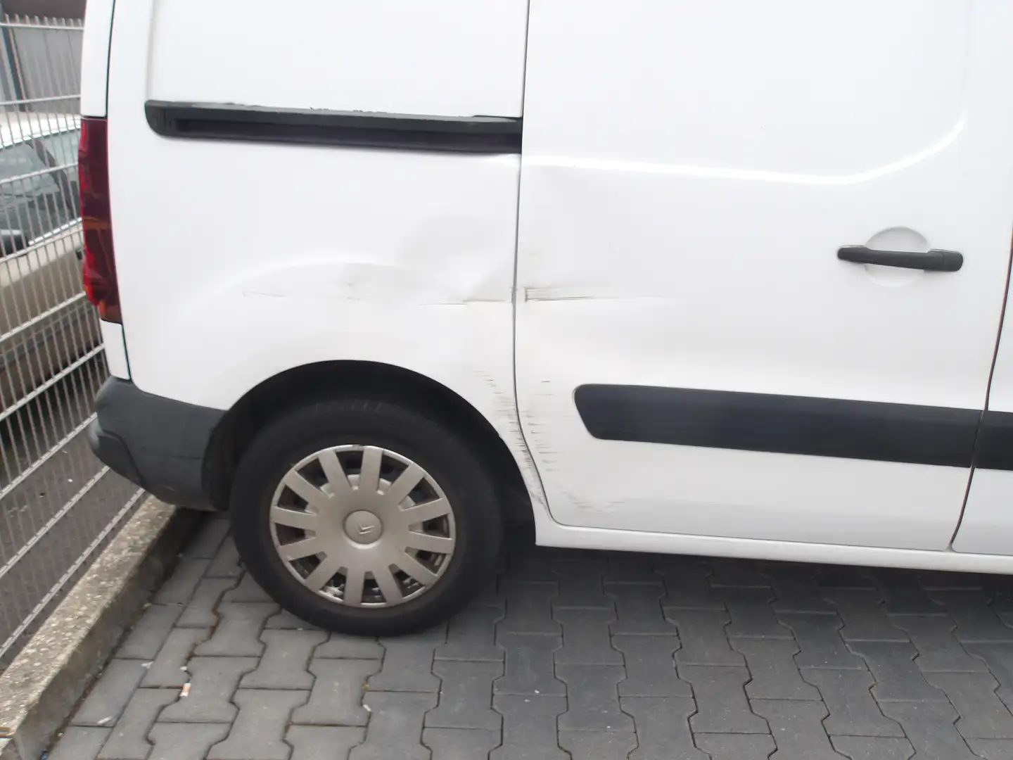 Citroen Berlingo L1 1.6 HDi 90 - 1-Hand Weiß - 2
