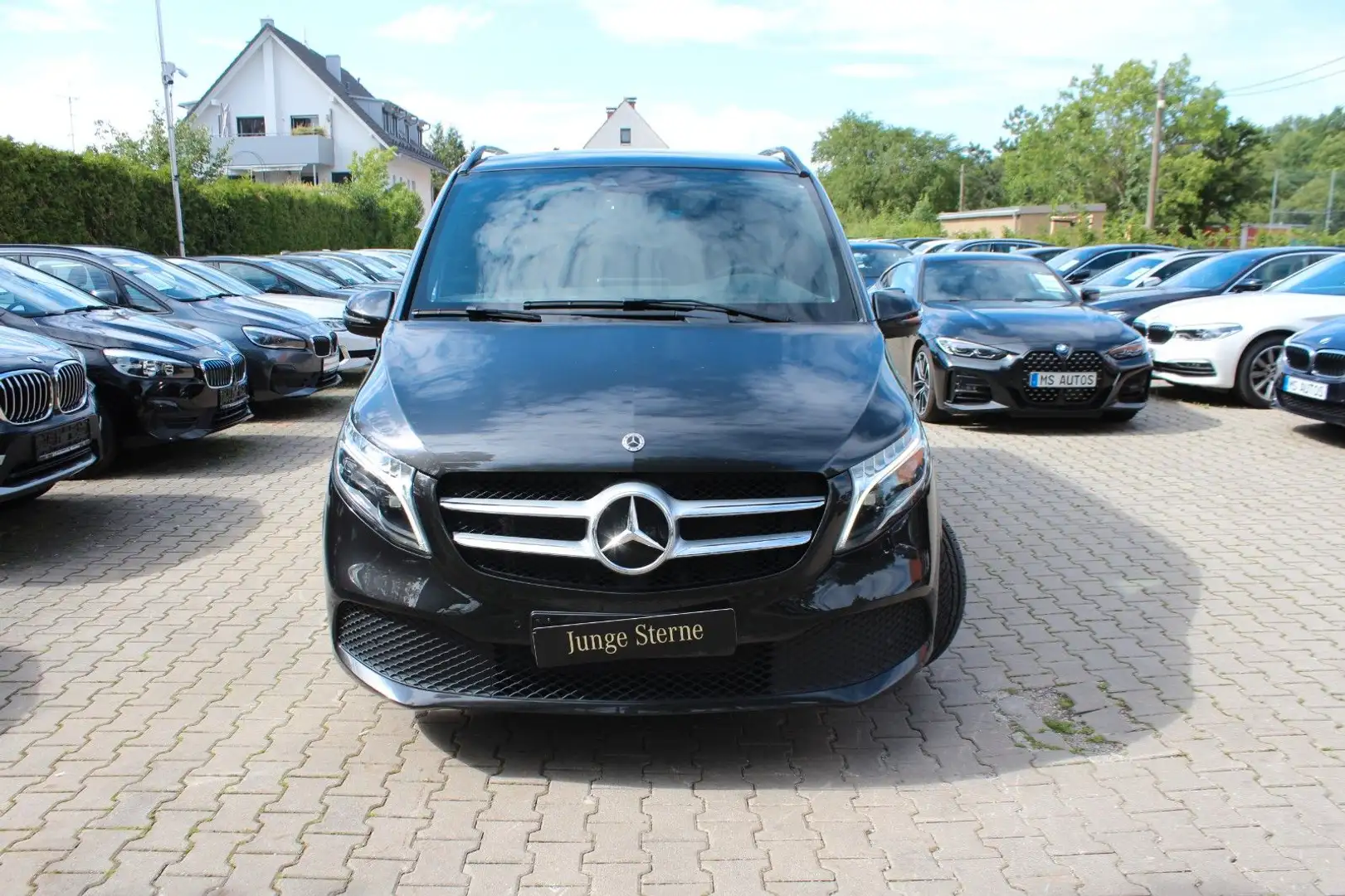 Mercedes-Benz V 300 d*4Matic* EDITION Lan*AMG*Nai P*Kamera*AHK Noir - 2
