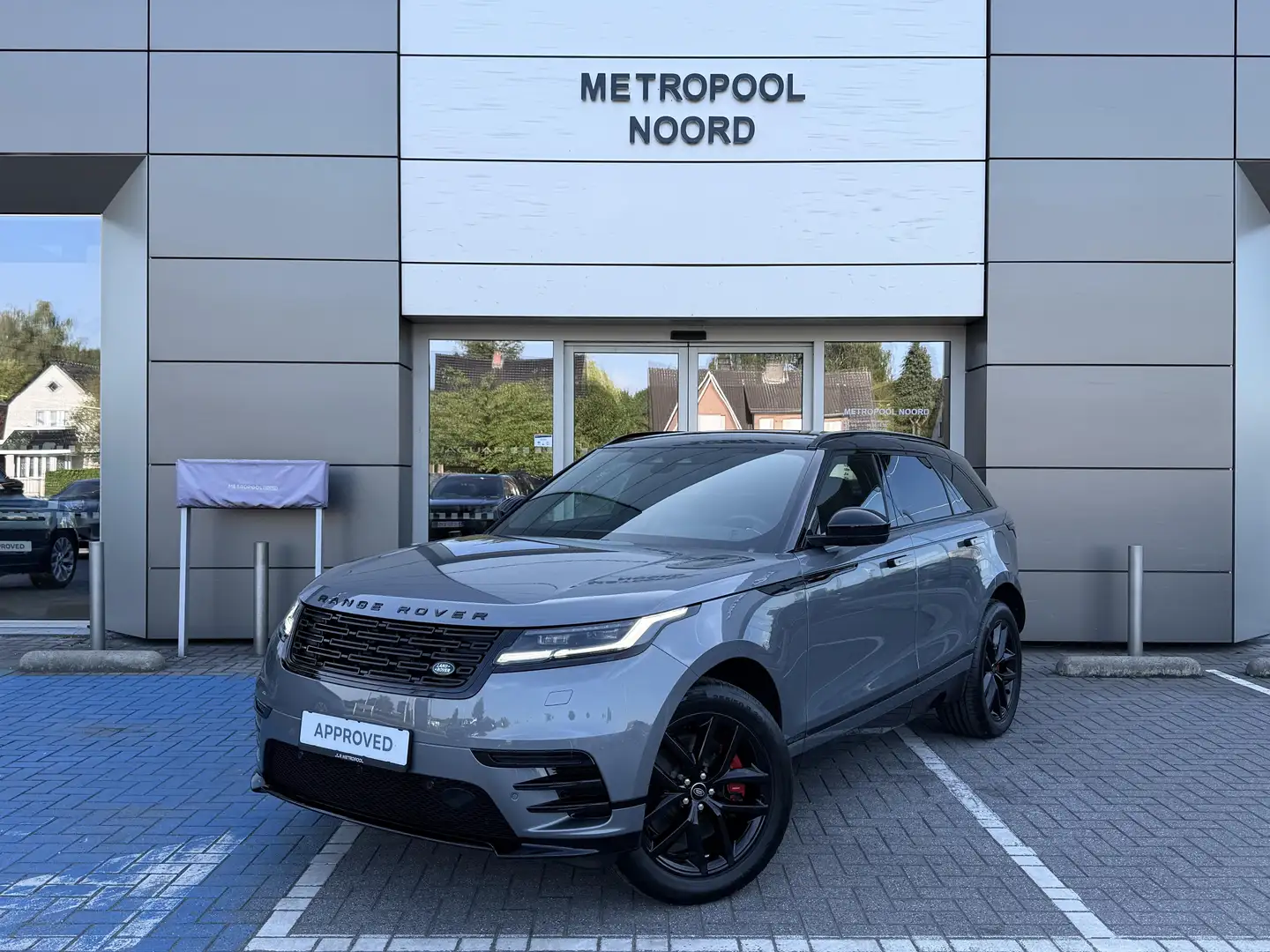 Land Rover Range Rover Velar Dynamic SE Gris - 1