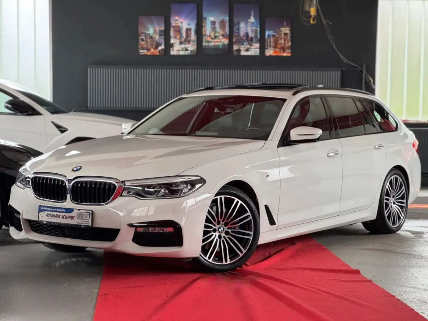 BMW 530 d xDrive M Sport Pano HeadUp Ferngest.Parken Blanc - 1