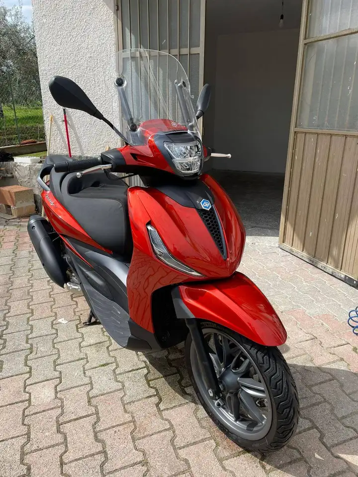 Piaggio Beverly 300