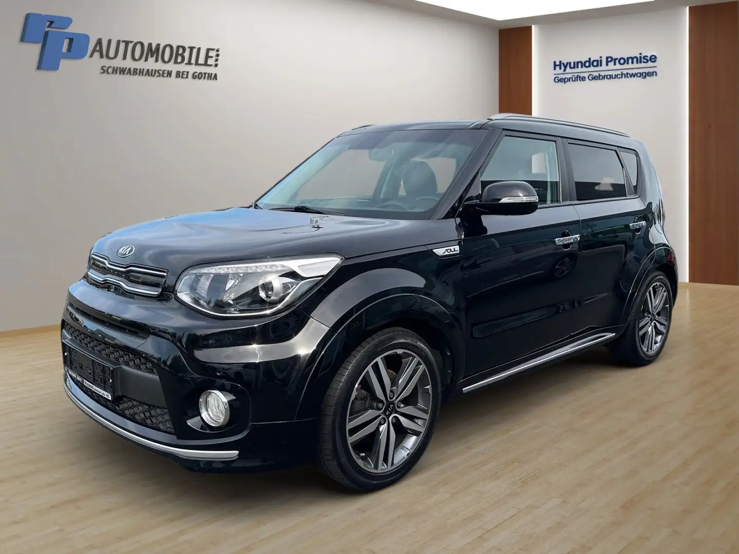 Kia Soul 1.6 CRDI, Spirit, Panoramadach Zwart - 1