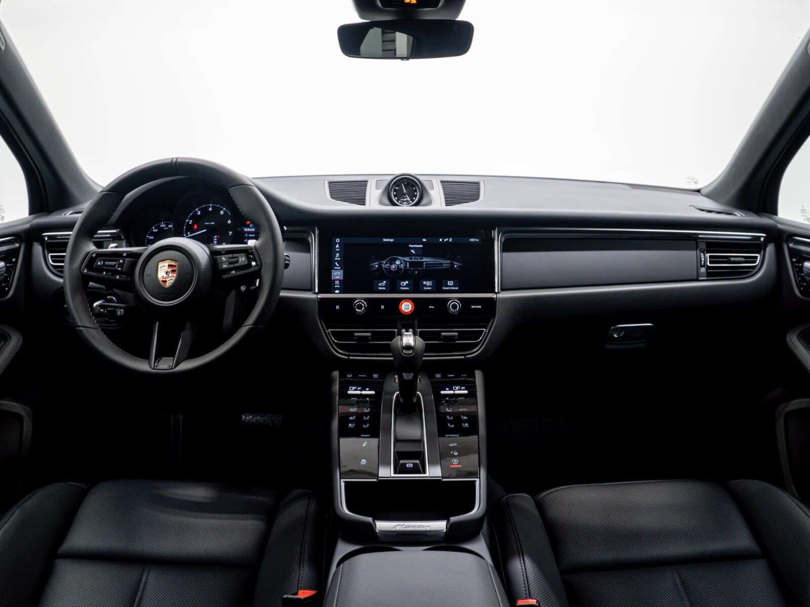 2025 Porsche Macan Fresh New Arrival, Low Mileage, Full Services, Ple thumb 32