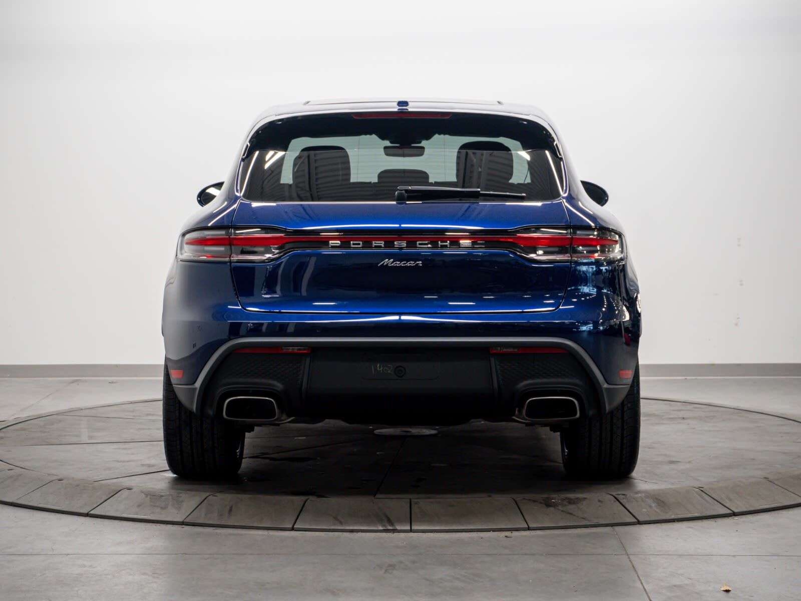2025 Porsche Macan Fresh New Arrival, Low Mileage, Full Services, Ple thumb 6
