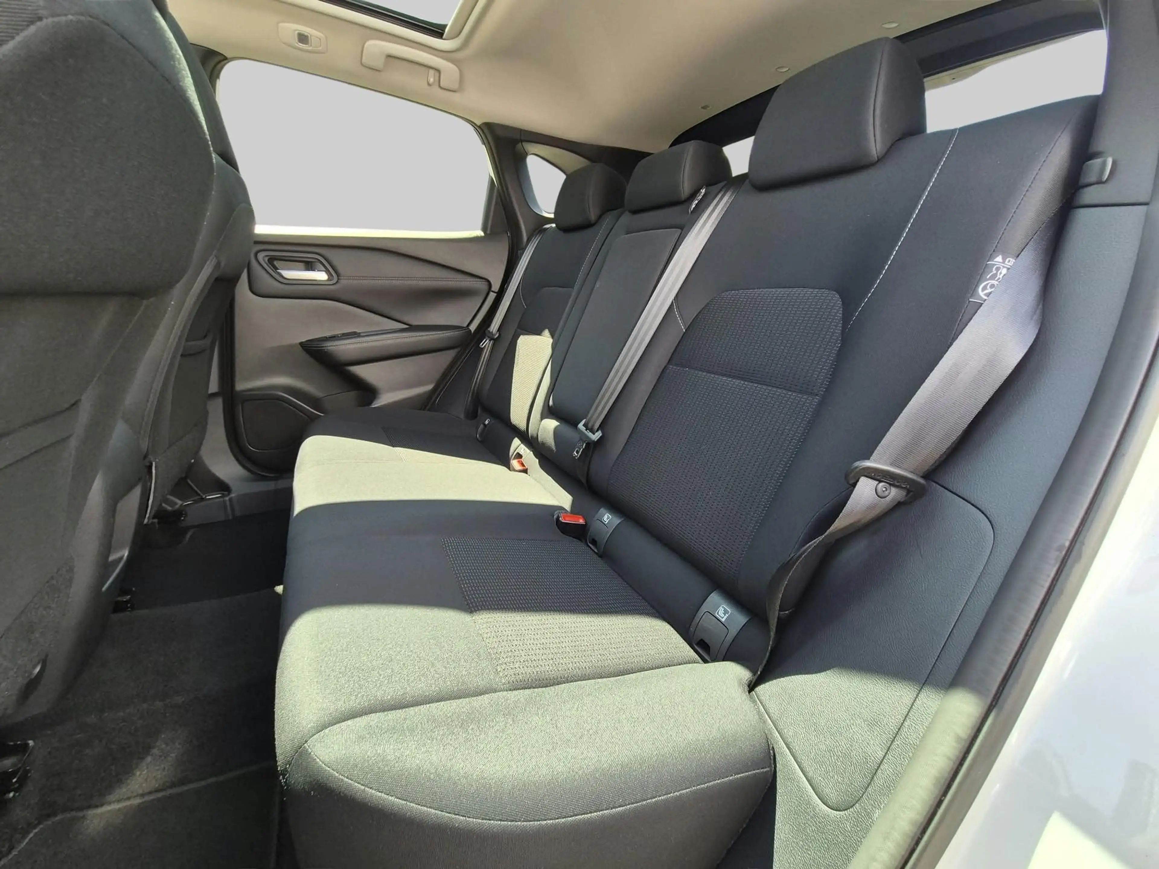 Nissan Qashqai 1.3 Mild-Hybrid 158pk Acenta AUTOMAAT CAMERA LED A — photo 13