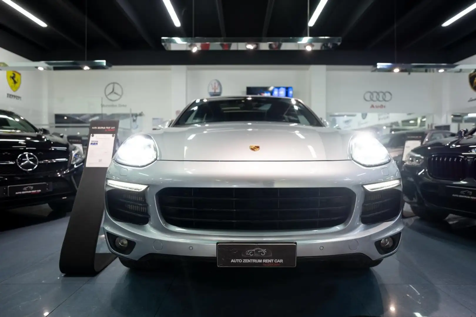Porsche Cayenne Cayenne 3.0 tiptronic Argent - 2