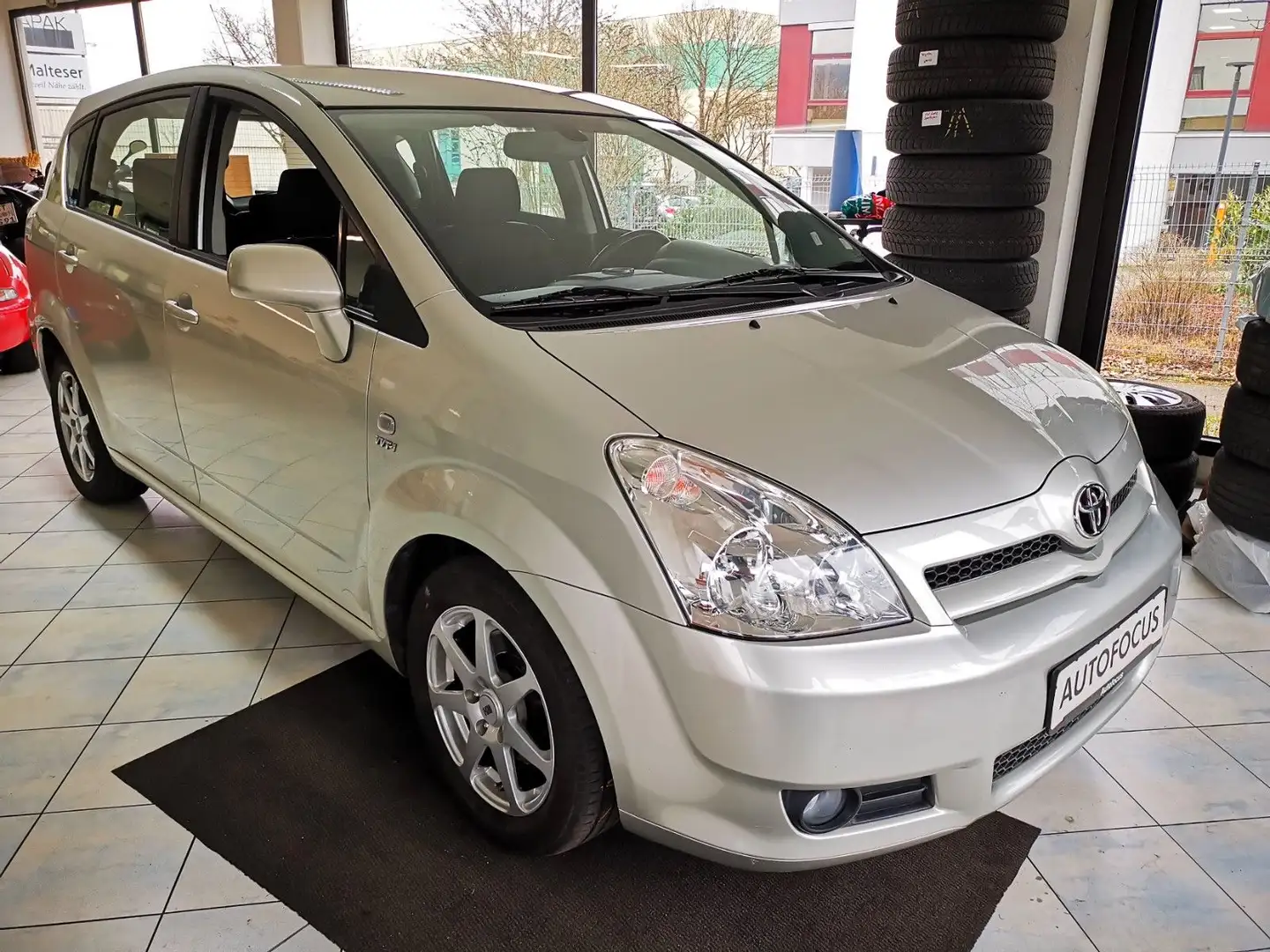 Toyota Corolla Verso 1.8 Edition*Erstbesitz*Scheckheft* Silber - 1