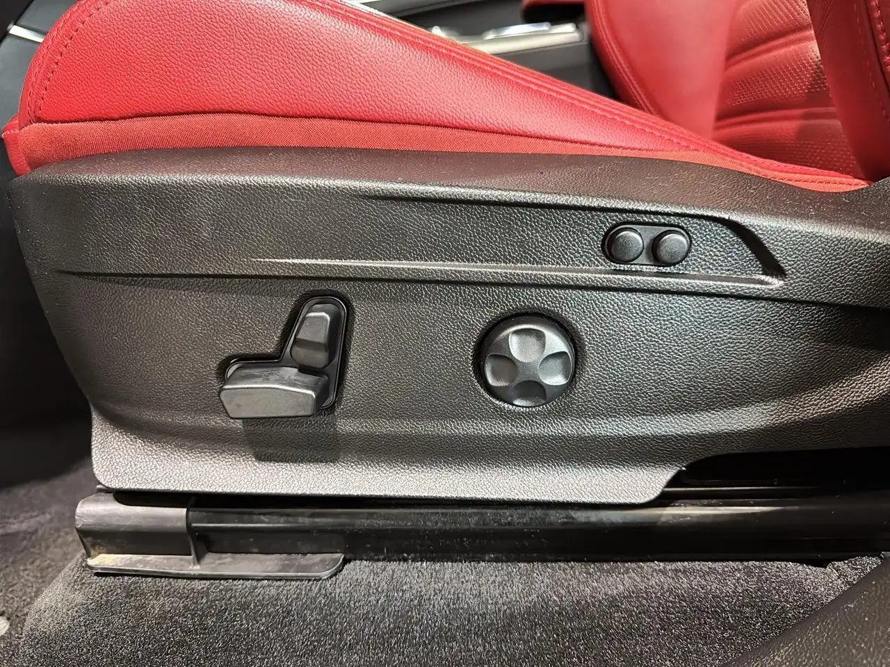 Alfa Romeo Stelvio снимка Alfa Romeo Stelvio