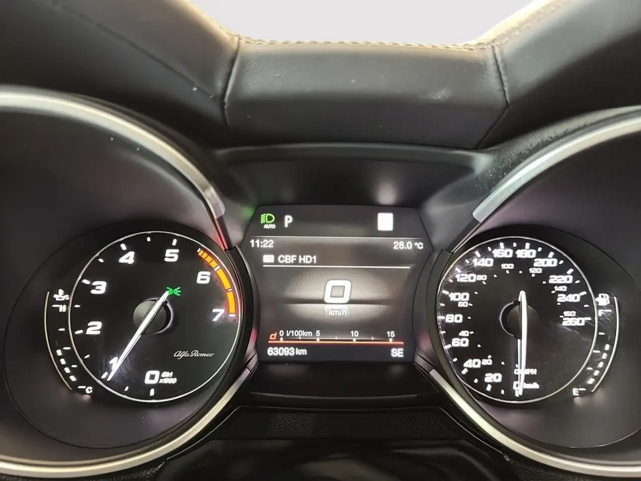 Alfa Romeo Stelvio снимка Alfa Romeo Stelvio