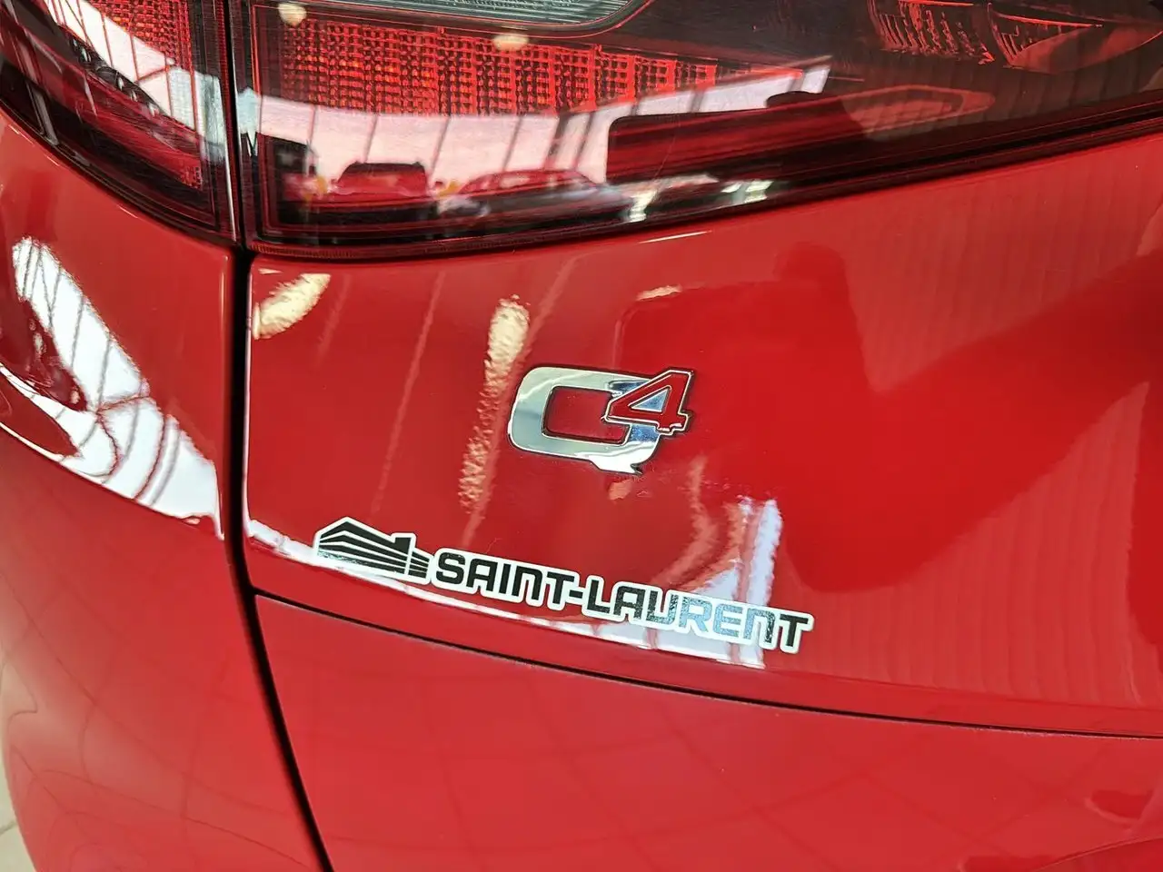 Alfa Romeo Stelvio снимка Alfa Romeo Stelvio