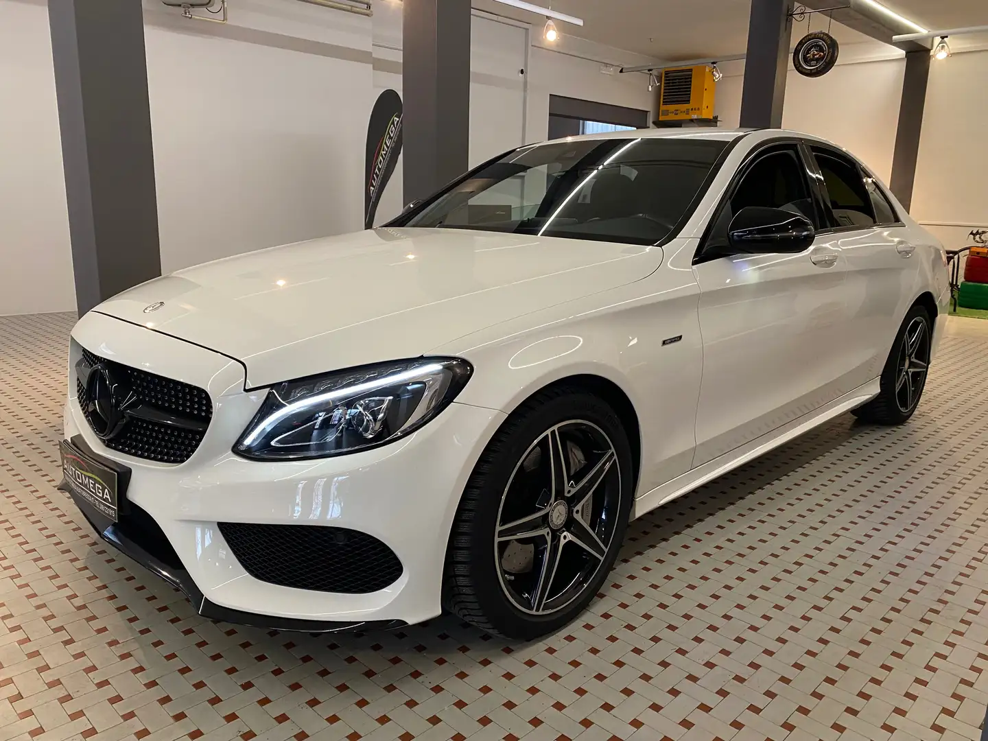 Mercedes-Benz C 43 AMG (450) Sport 4matic 370CV Blanco - 1