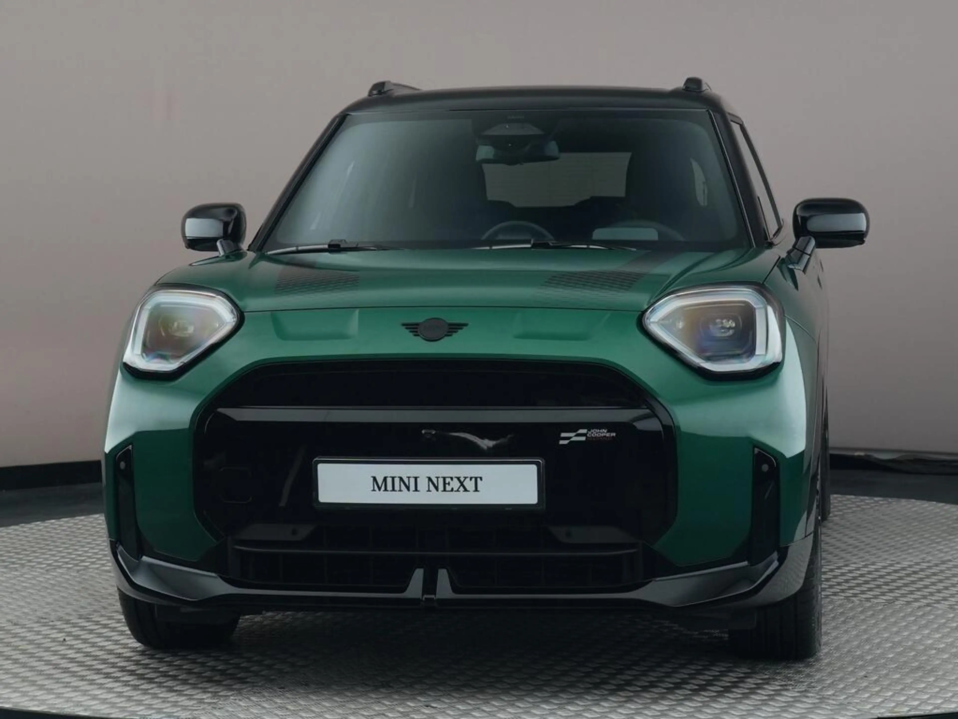 MINI Aceman SE Favoured XL 54.2 kWh — photo 2