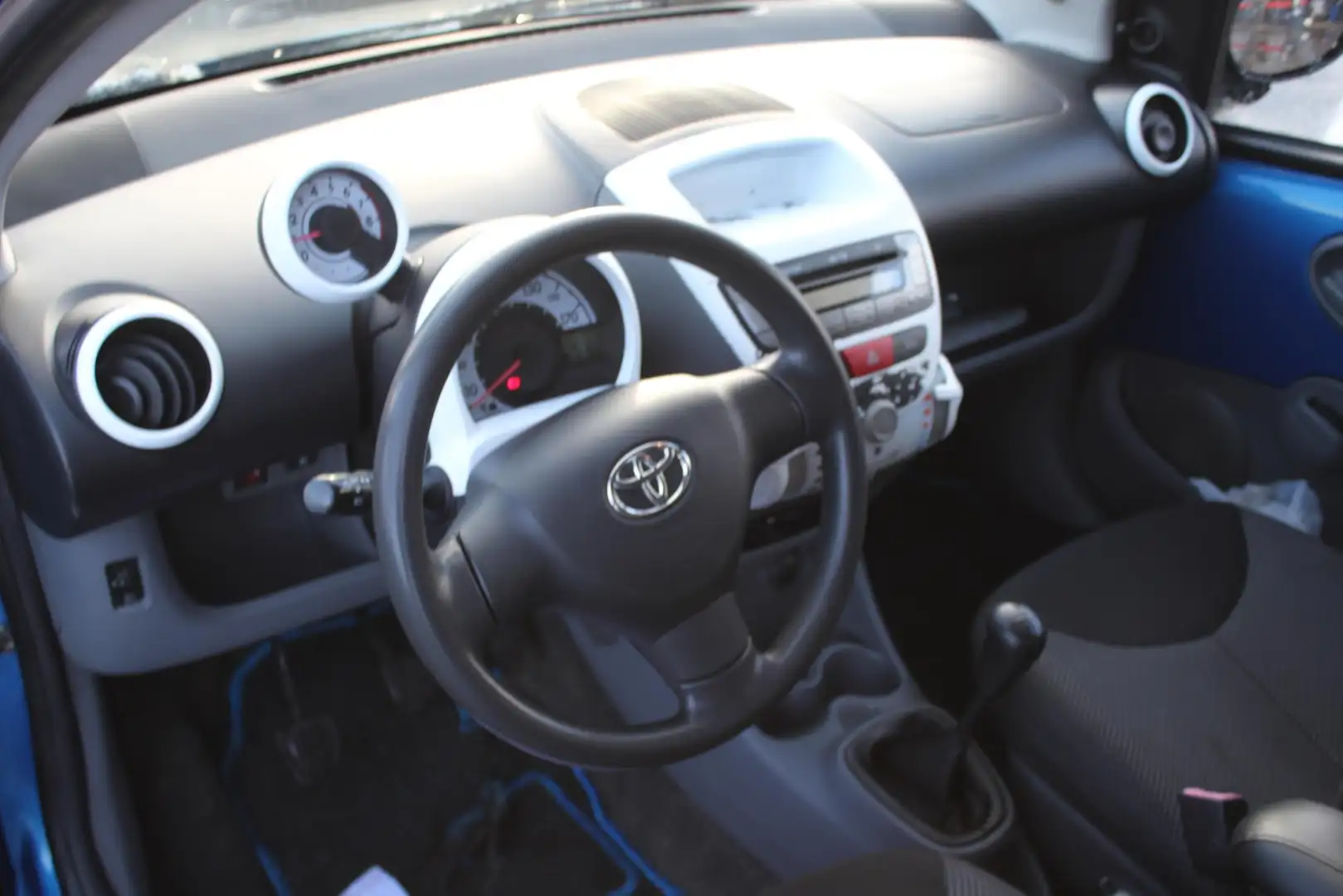 Toyota Aygo 1.0-12V Dynamic Blue Airco, Elektrische ramen, Aut plava - 2