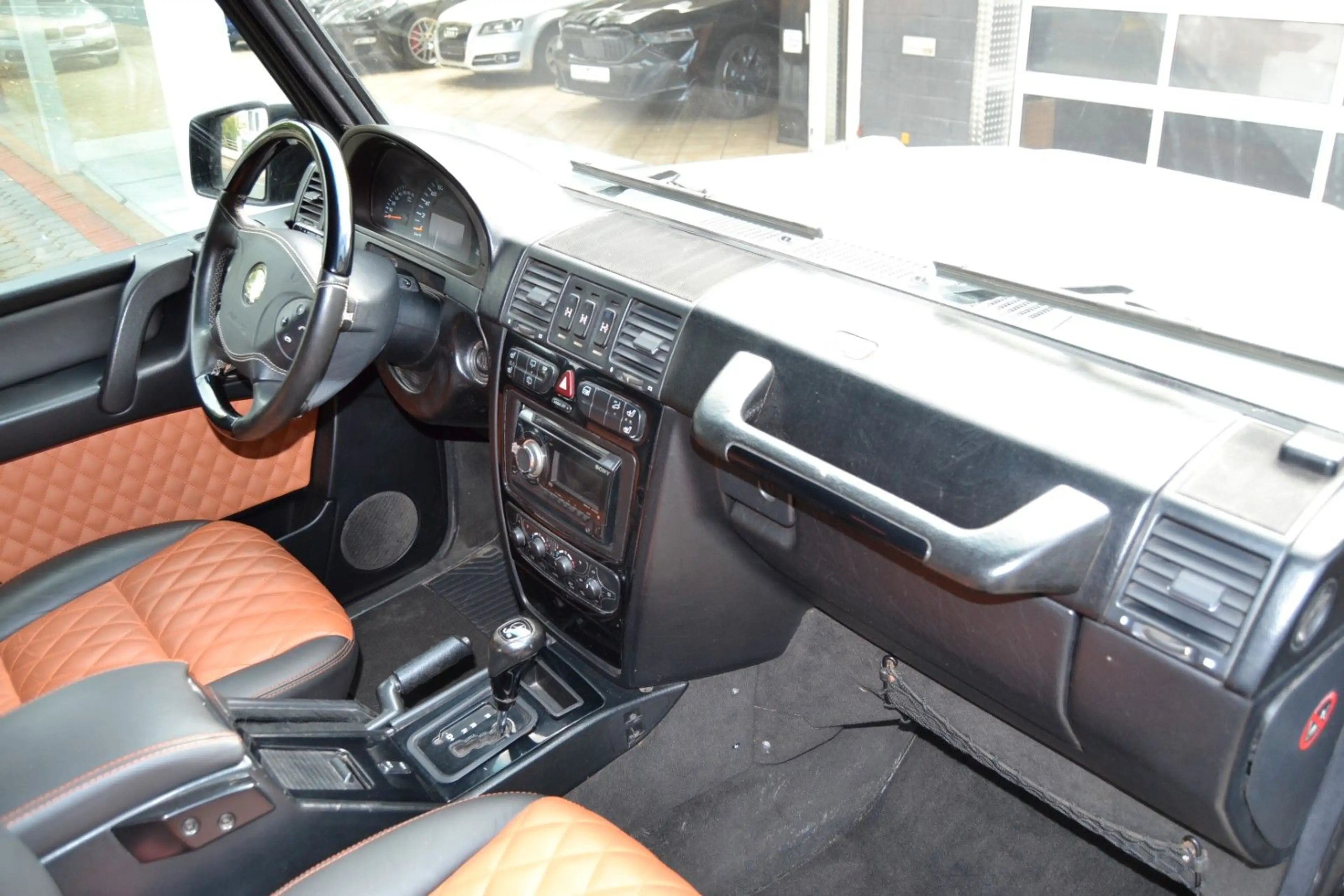 Mercedes-Benz G 500 G500 Station Wagon Lang 463 6x6 Umbau — photo 14