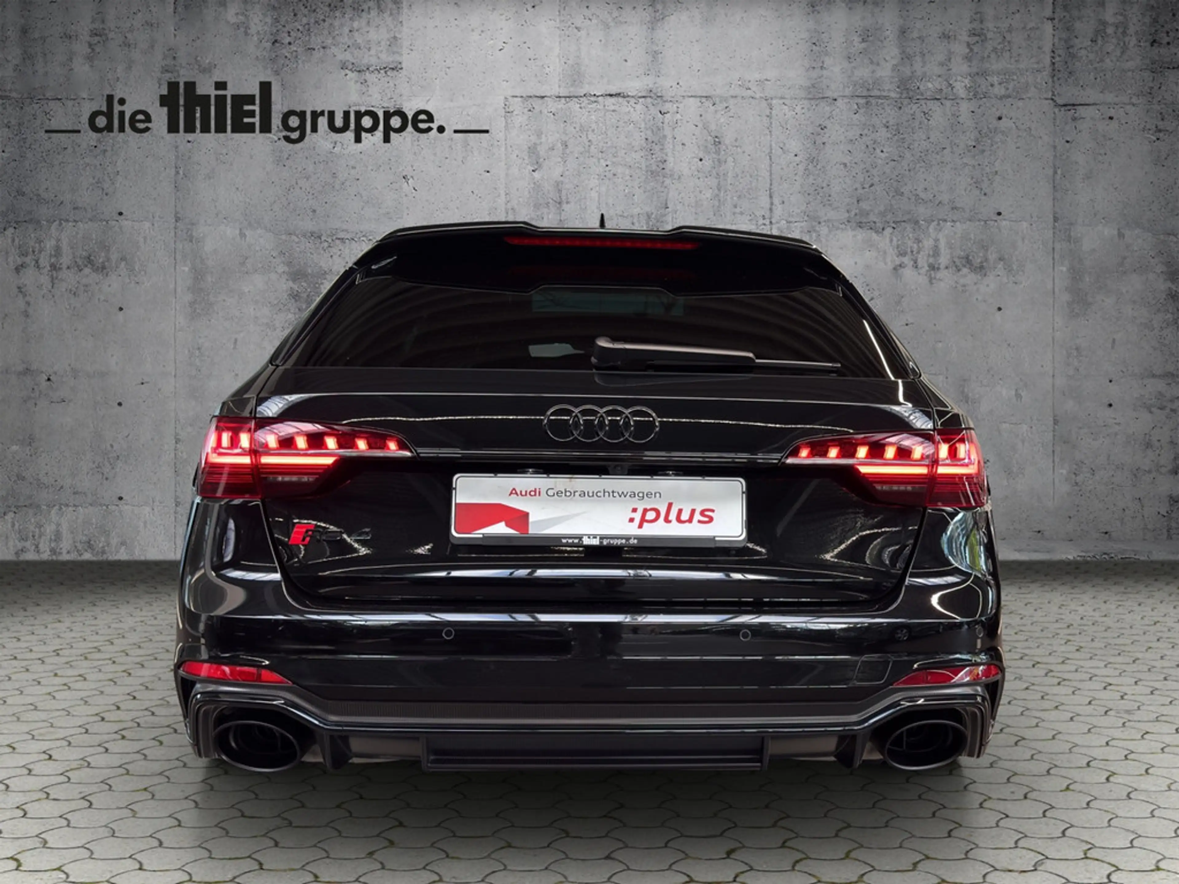 Audi RS4 — photo 5