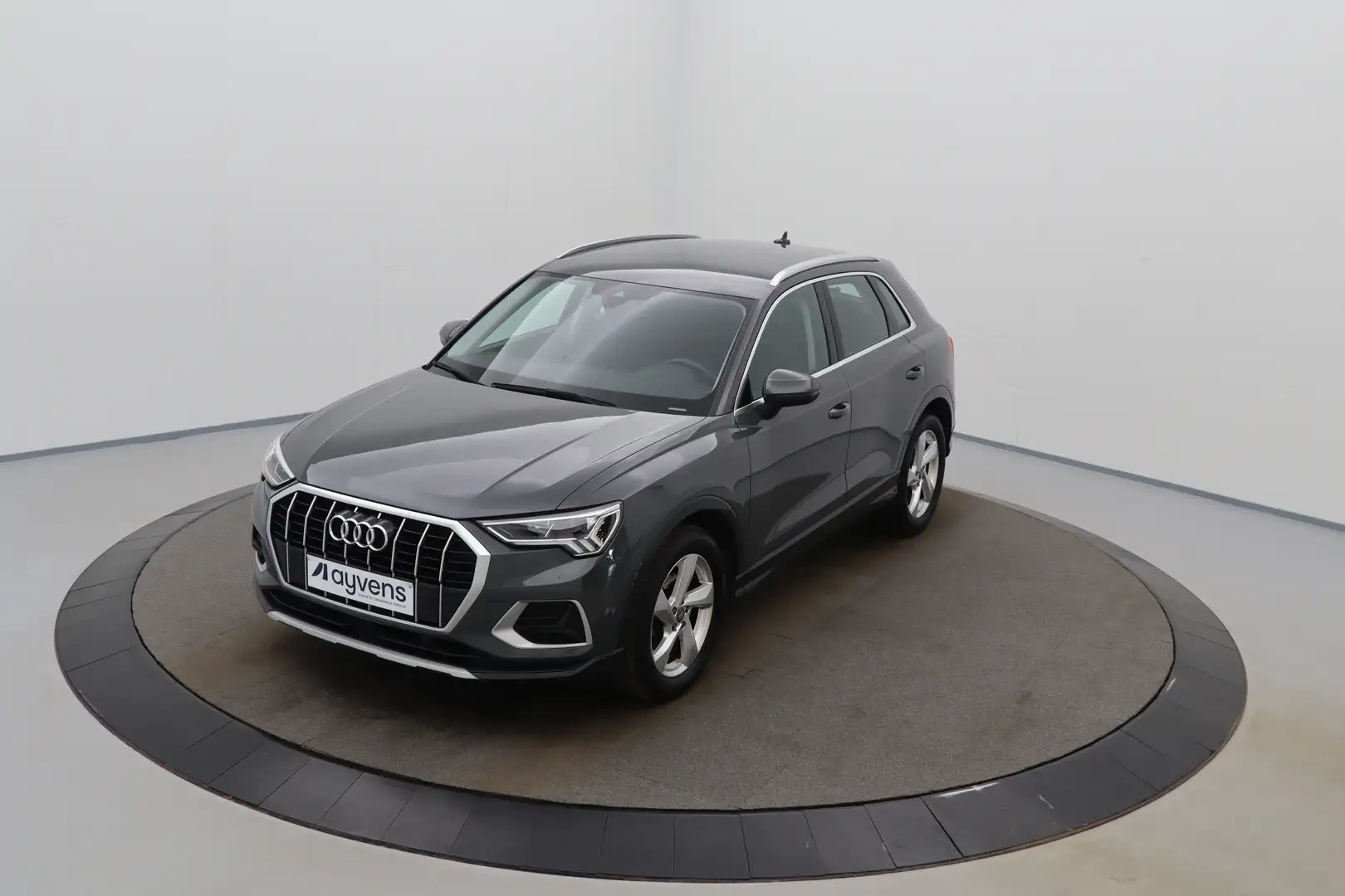 Audi Q3 35 TFSI Advanced LED GPS PDC Verw. Zetels ACC Gris - 1