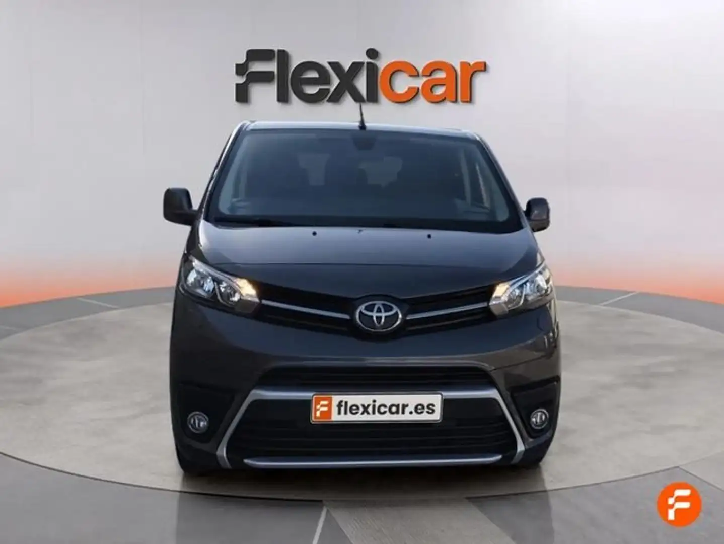 Toyota 1.5D 96kW Family Active 7 Plz L2 Beige - 2