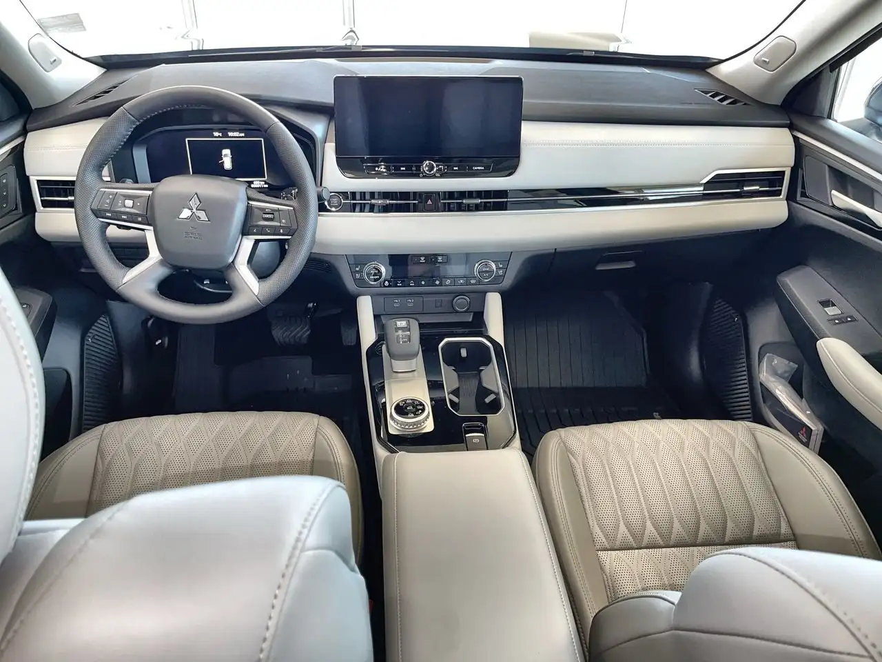 Mitsubishi Outlander снимка Mitsubishi Outlander