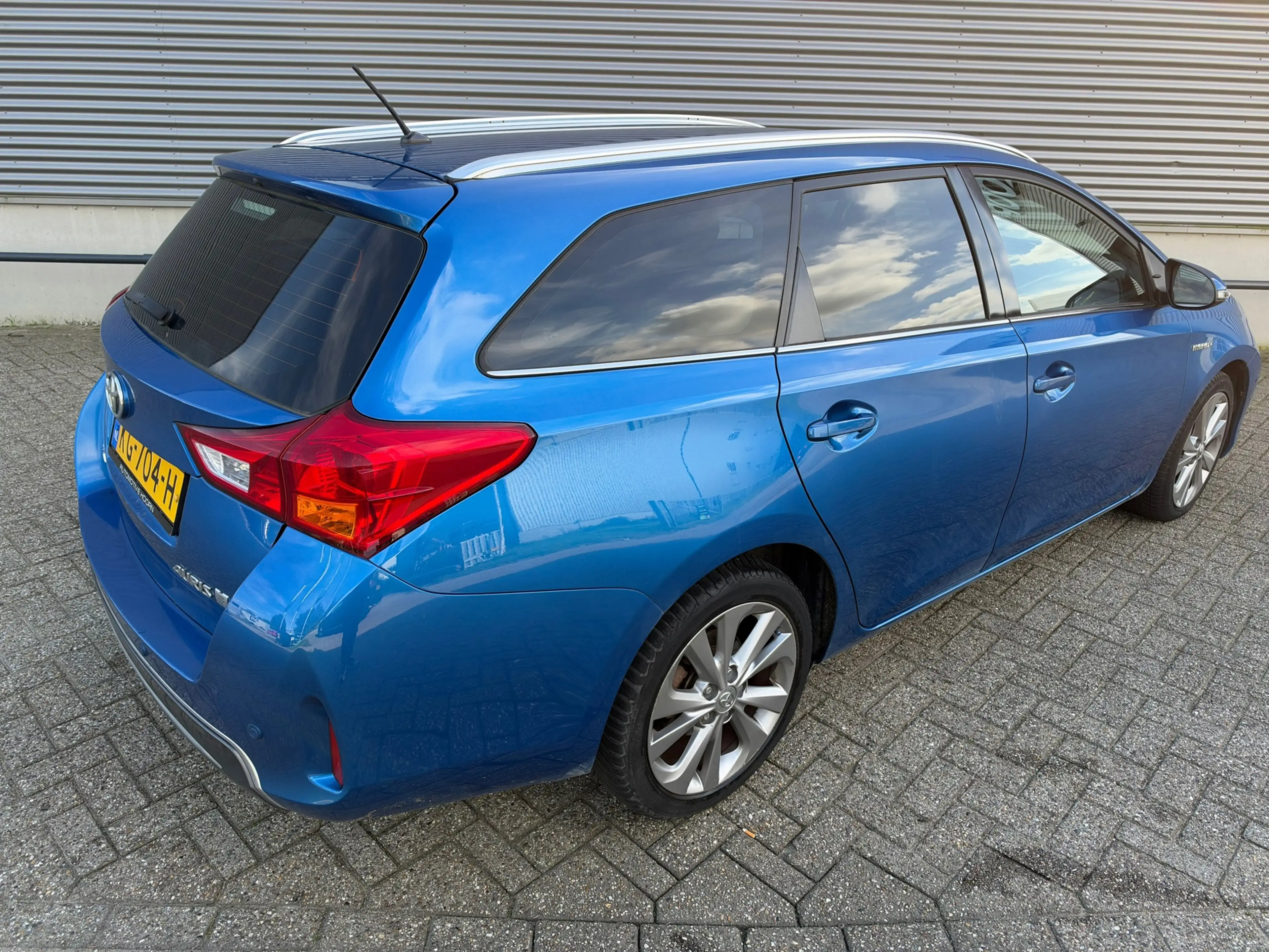 Toyota Auris Touring Sports **Toyota Auris Touring Sports 1.8 H — photo 8