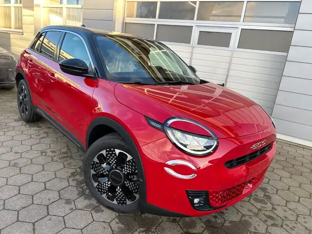 Fiat 600 Hybrid La Prima