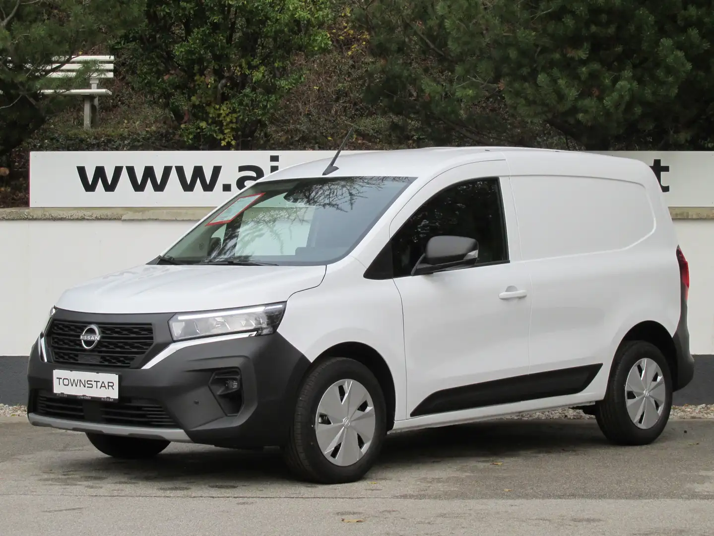 Nissan Townstar Kastenwagen N-Connecta L1 DIG-T 130 Weiß - 1