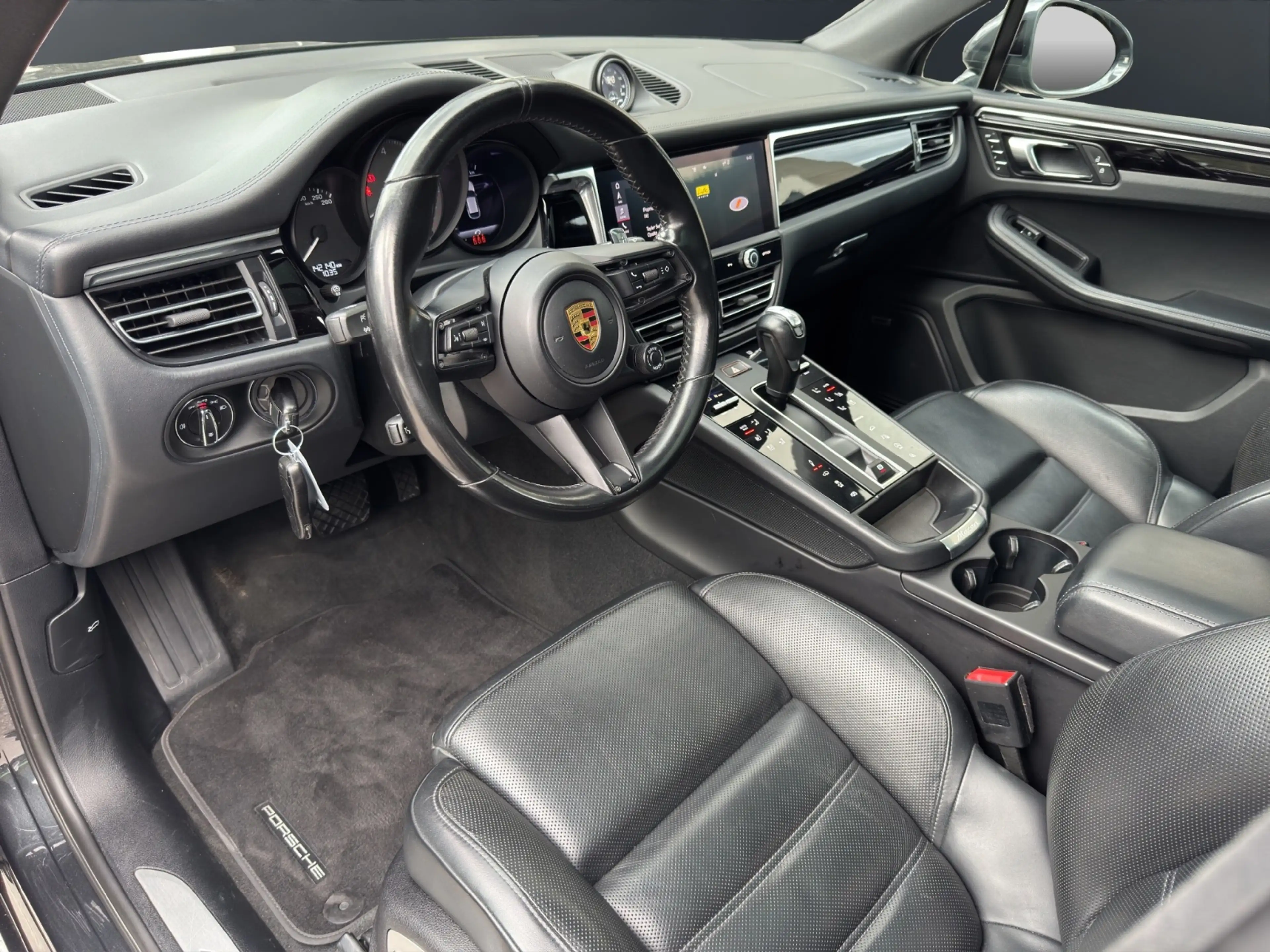 Porsche Macan S AUT — photo 8