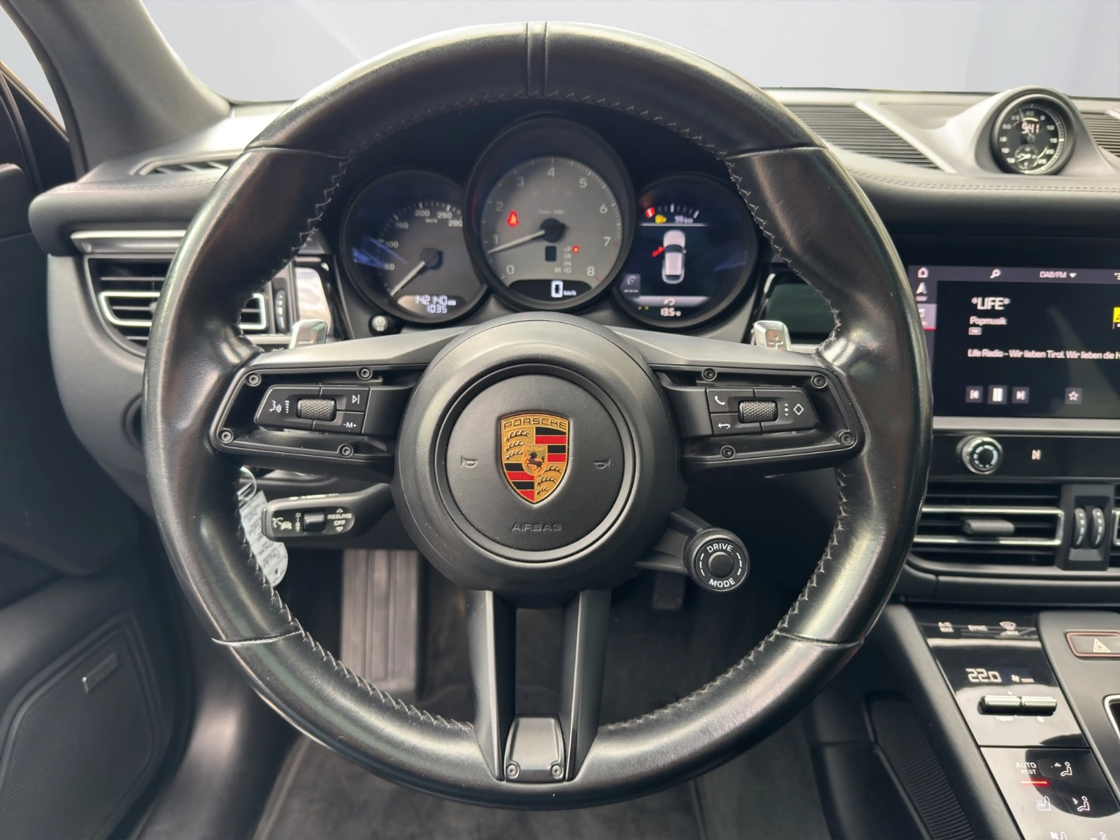 Porsche Macan S AUT — photo 13