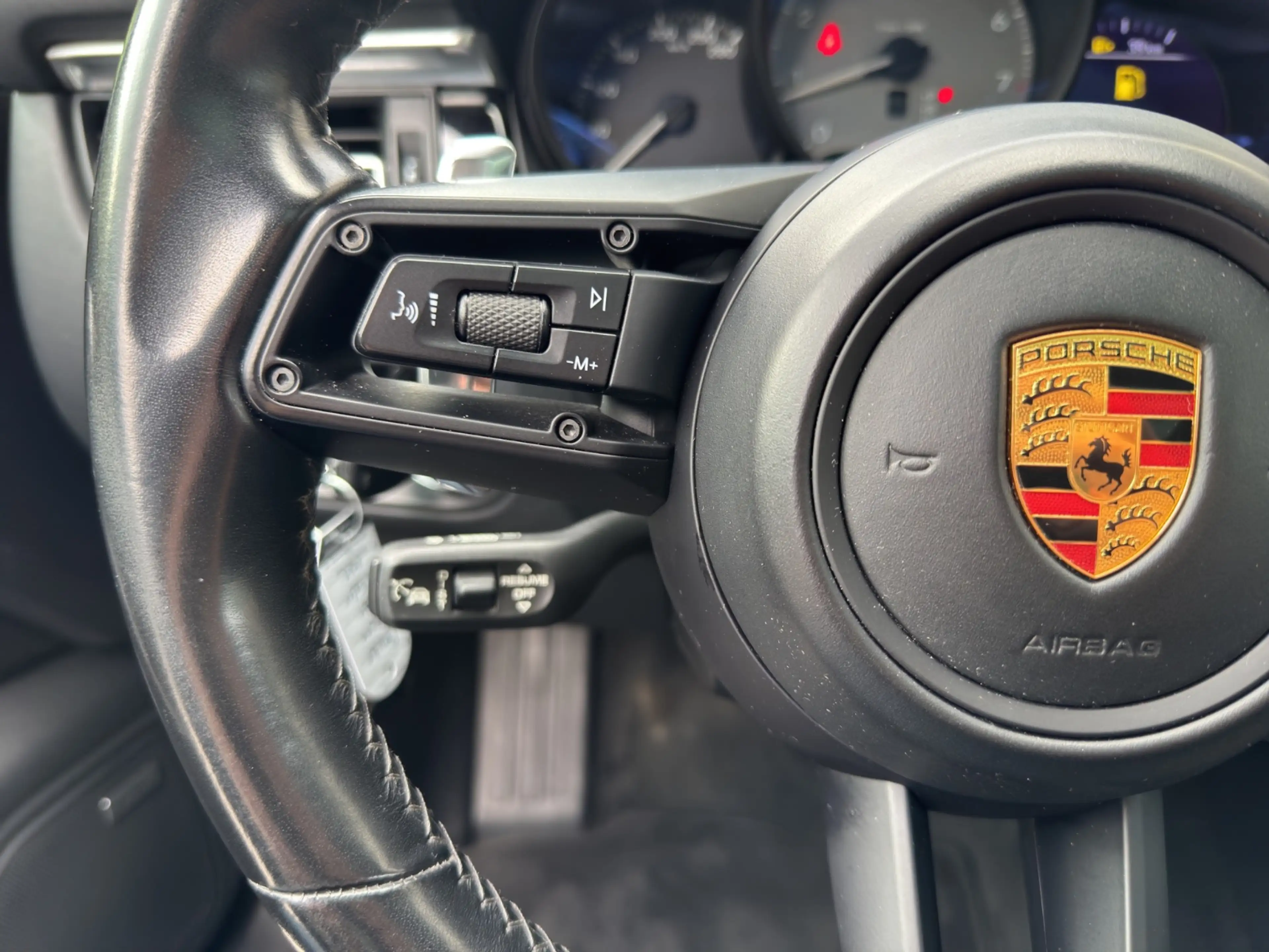 Porsche Macan S AUT — photo 14
