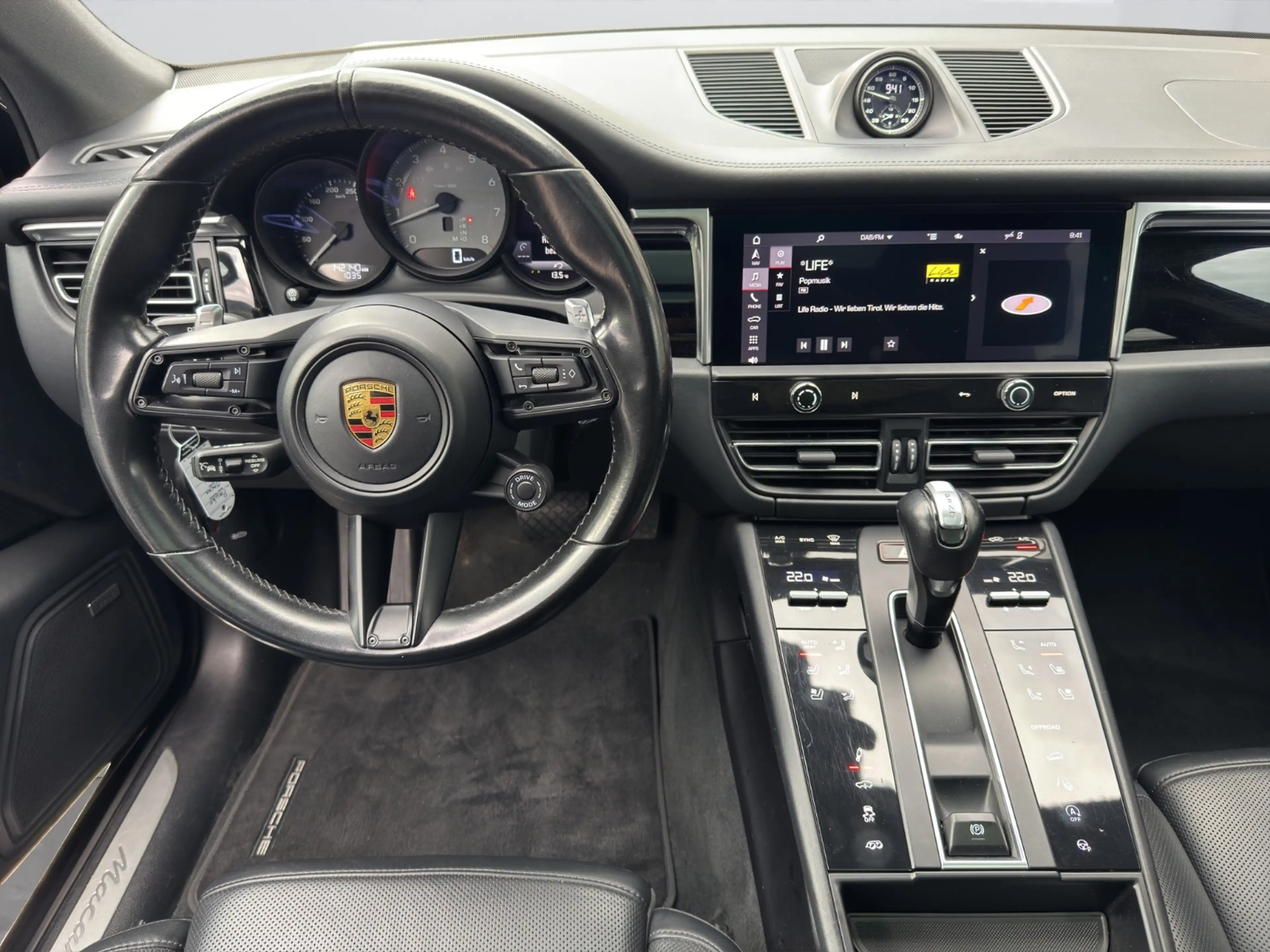 Porsche Macan S AUT — photo 12
