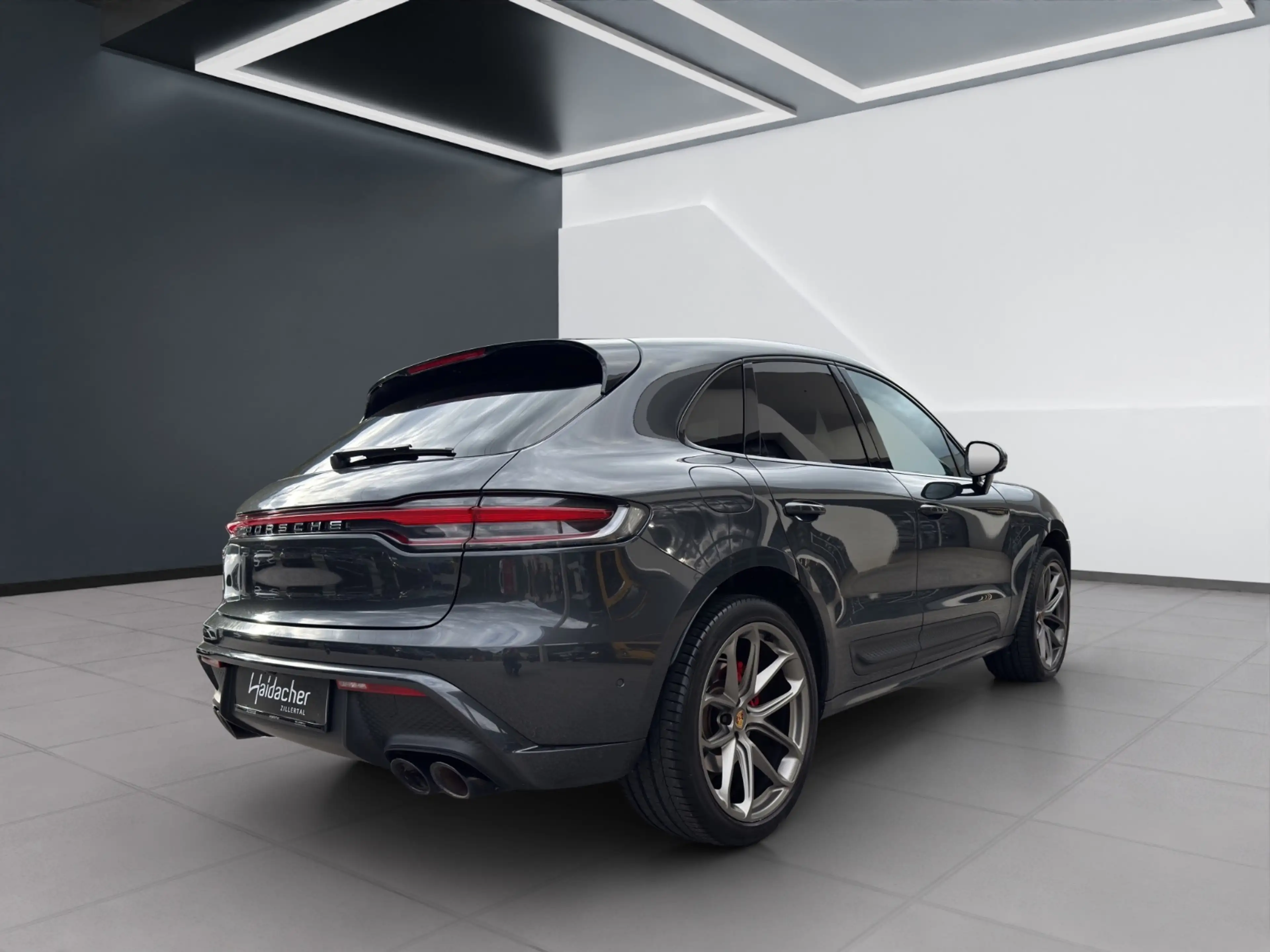 Porsche Macan S AUT — photo 7
