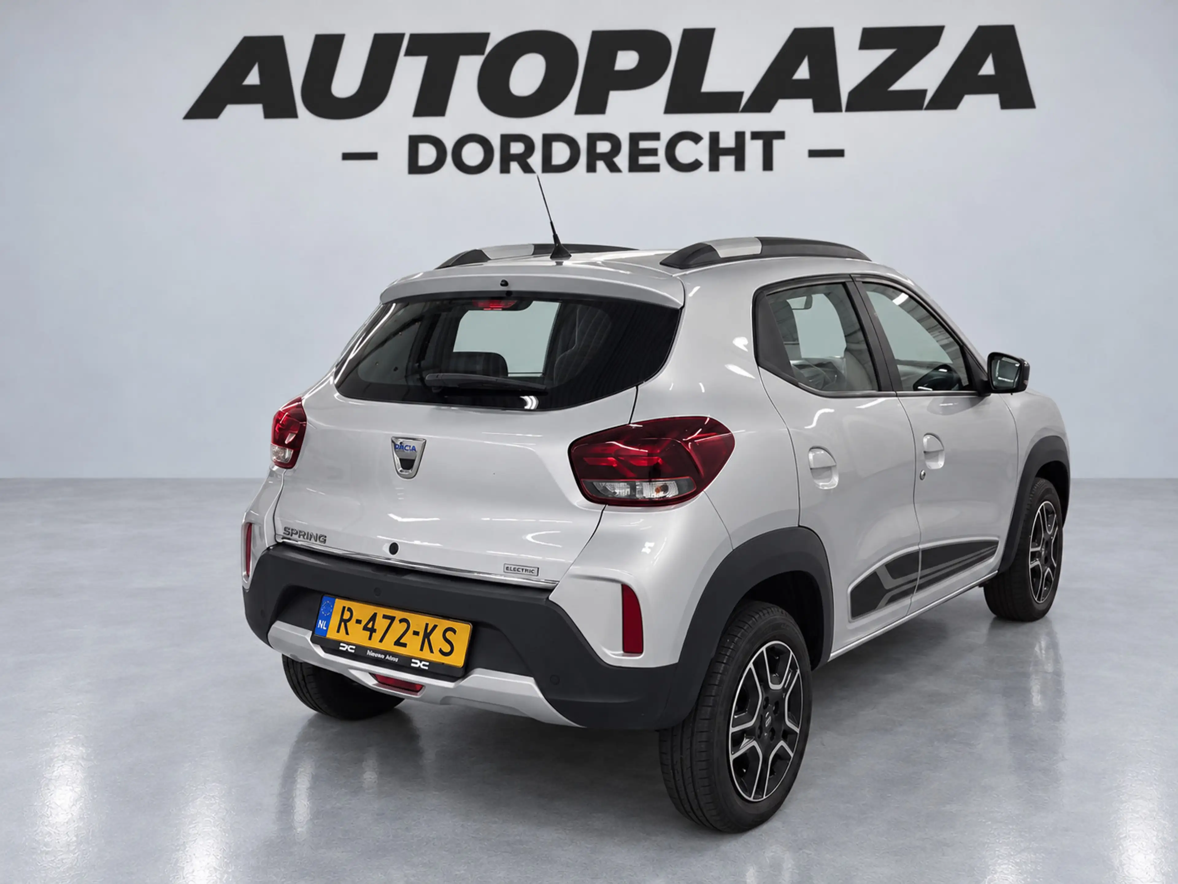 Dacia Spring Comfort Plus (Orange Pack) 27 kWh- SOH 89% - achte — photo 4