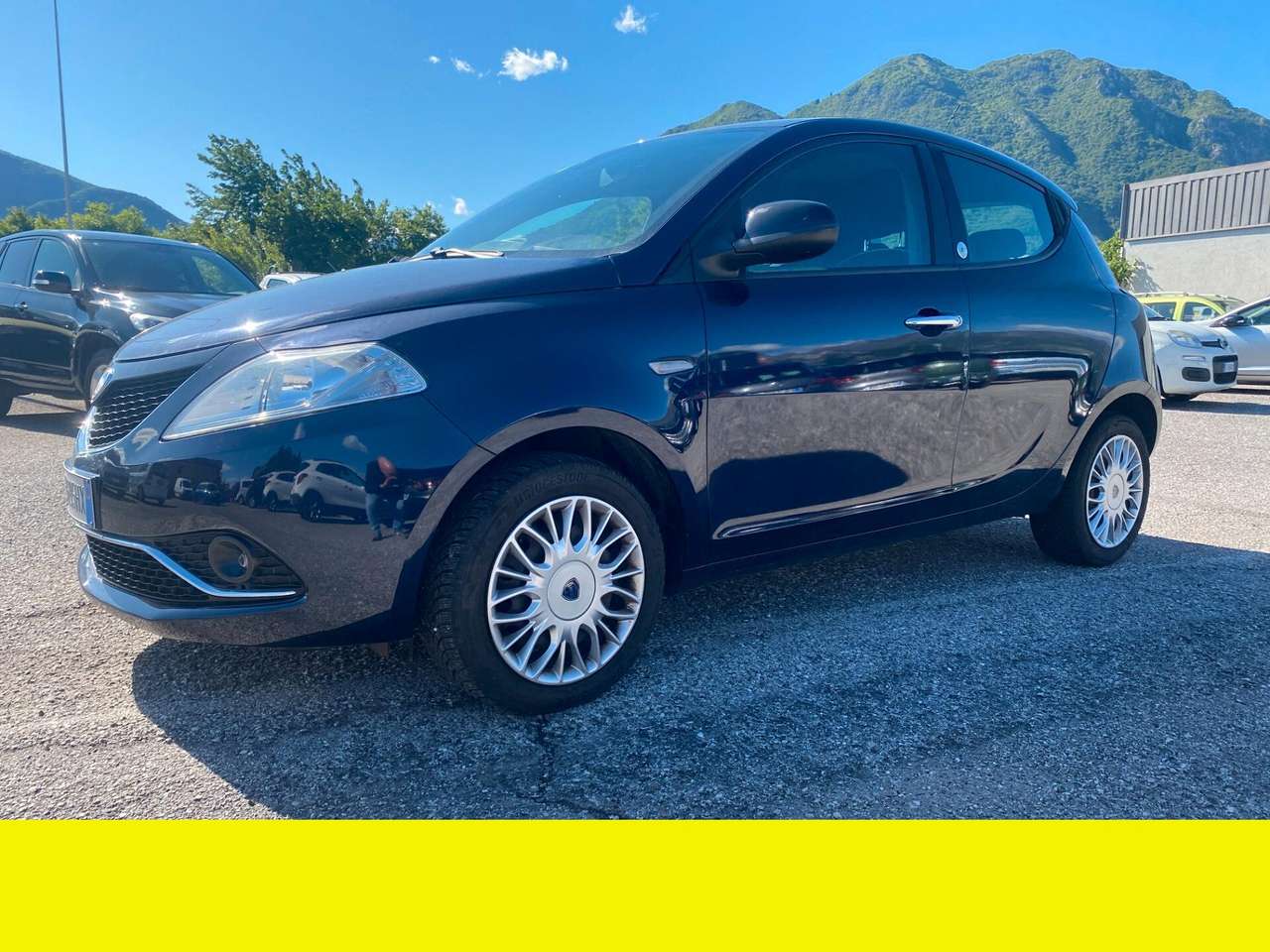 Lancia Ypsilon