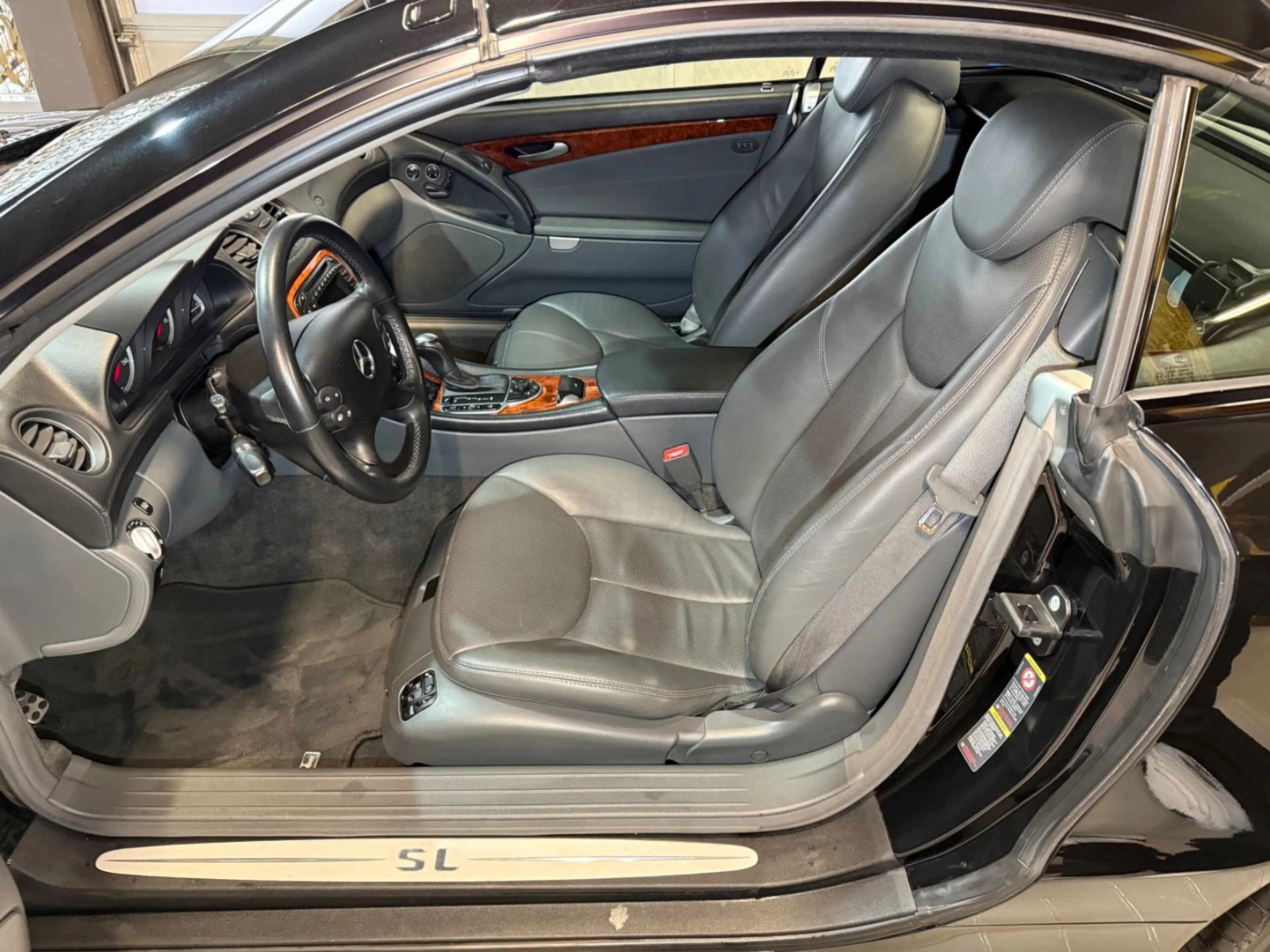 Mercedes-Benz SL 350 Aut.~LEDER~NAVI~XENON~2-HAND~UNFALLFREI — photo 12
