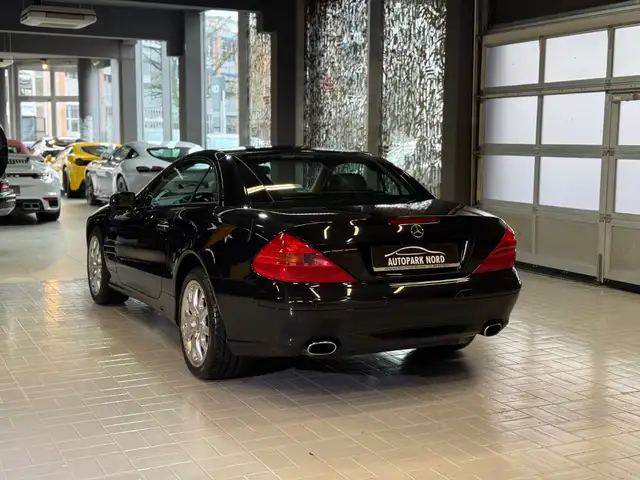 Mercedes-Benz SL view 6