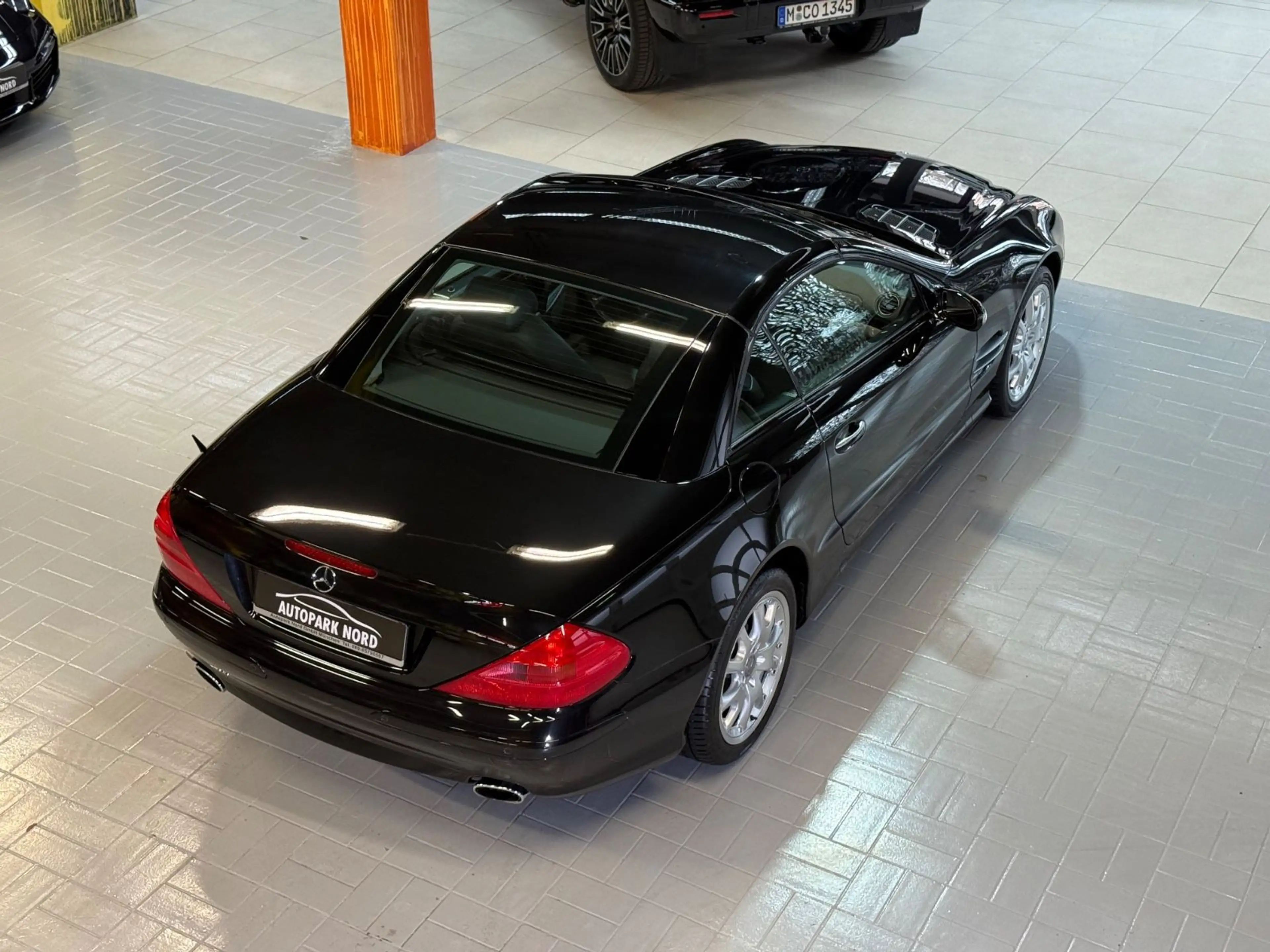 Mercedes-Benz SL 350 Aut.~LEDER~NAVI~XENON~2-HAND~UNFALLFREI — photo 10