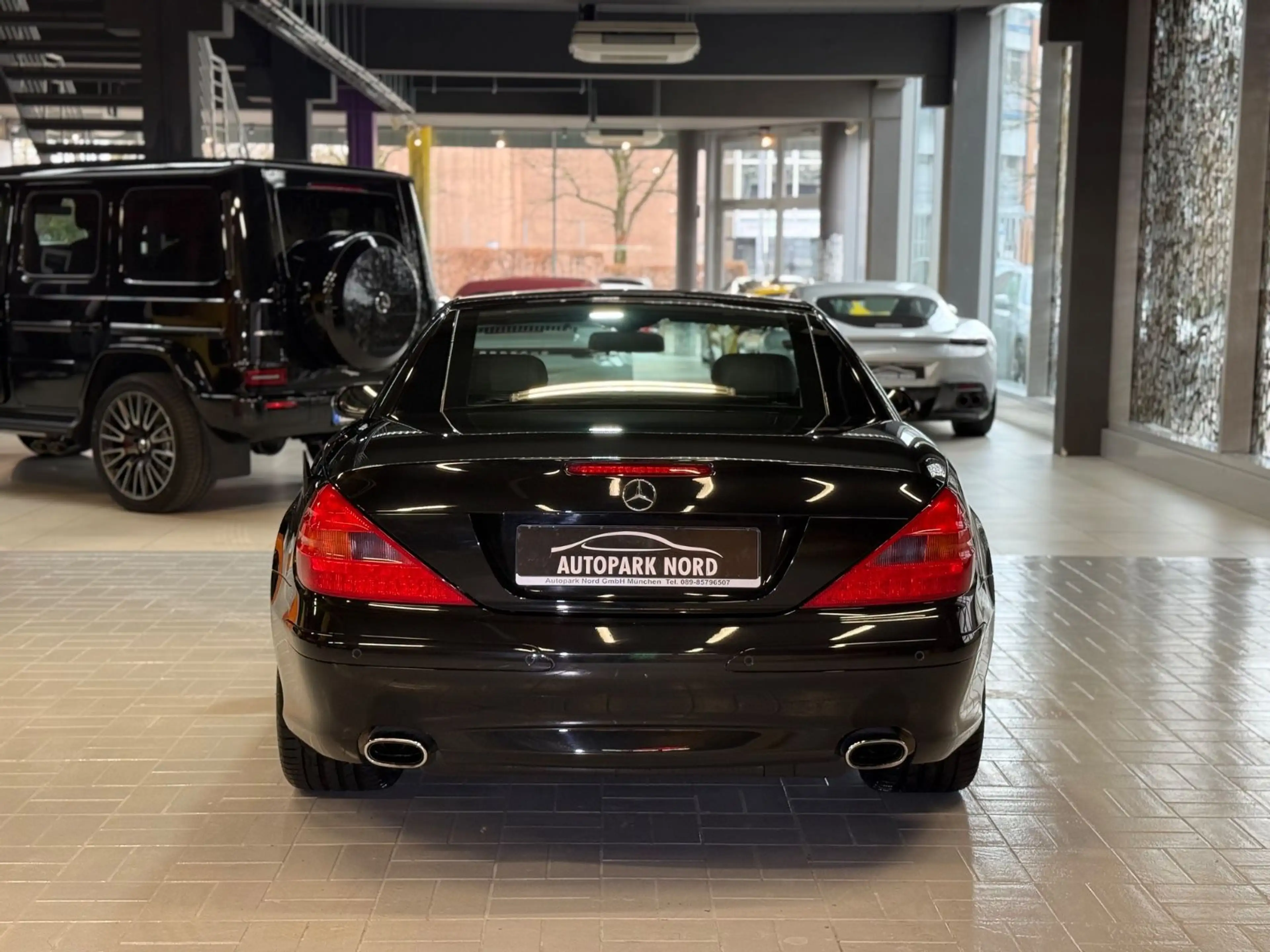 Mercedes-Benz SL 350 Aut.~LEDER~NAVI~XENON~2-HAND~UNFALLFREI — photo 7