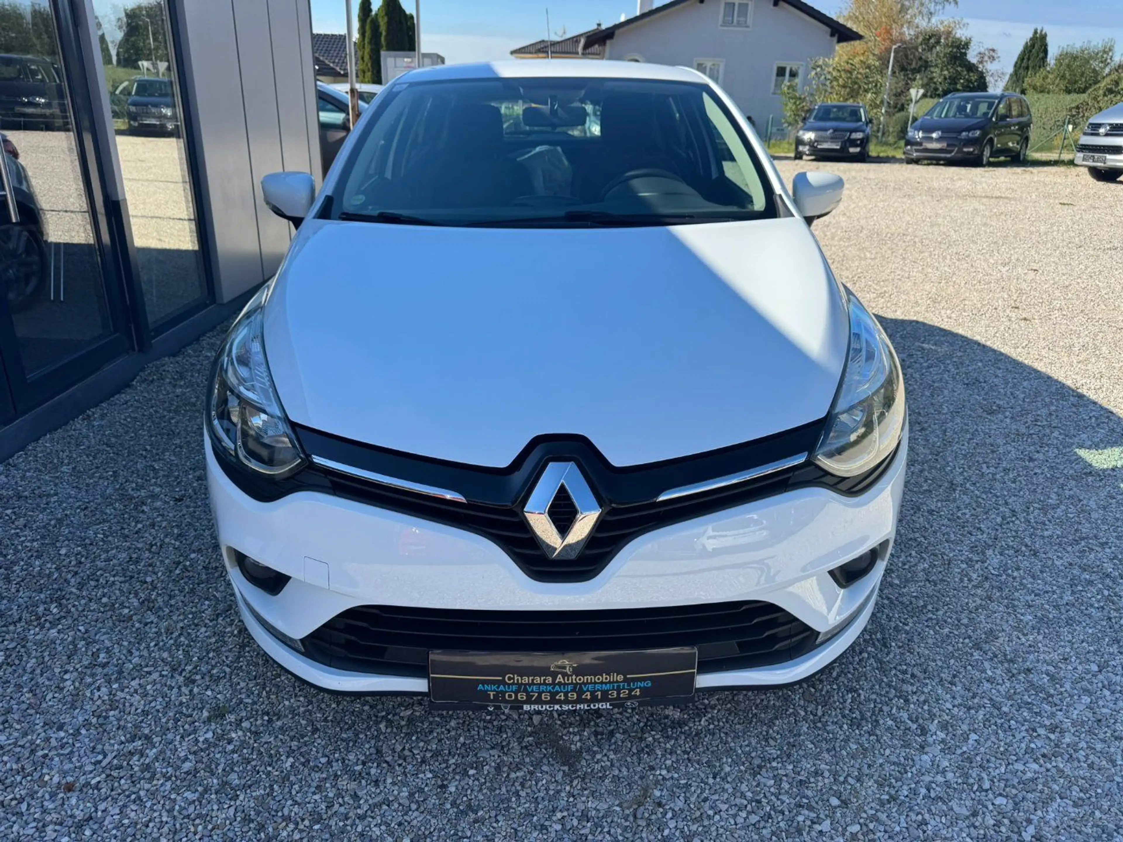 Renault Clio IV 1.2 16V 75 Zen — photo 2