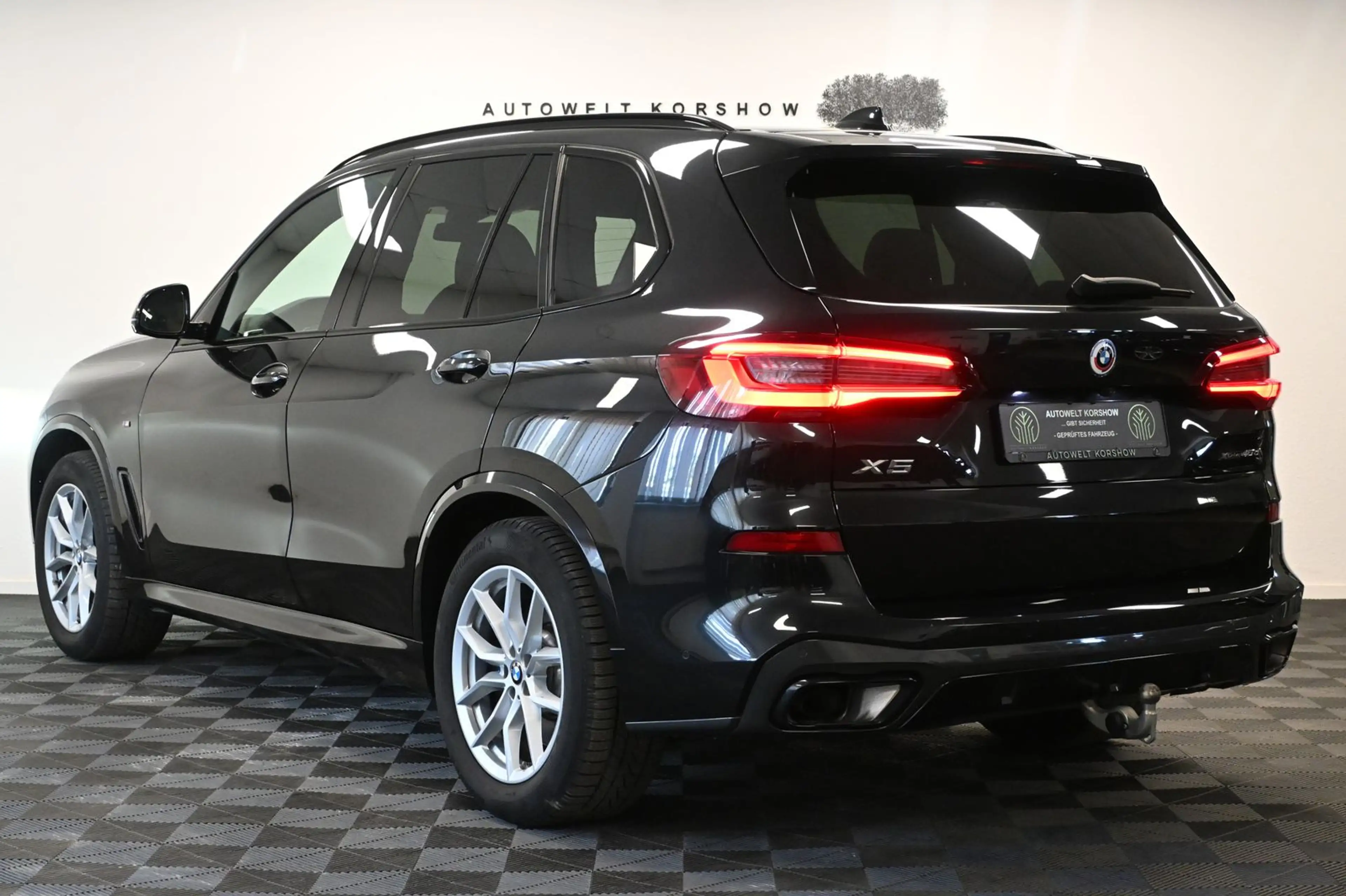 BMW X5 xDrive 40 d M Sport*7-SITZ*LASER*AHK*PANO*HUD — photo 10