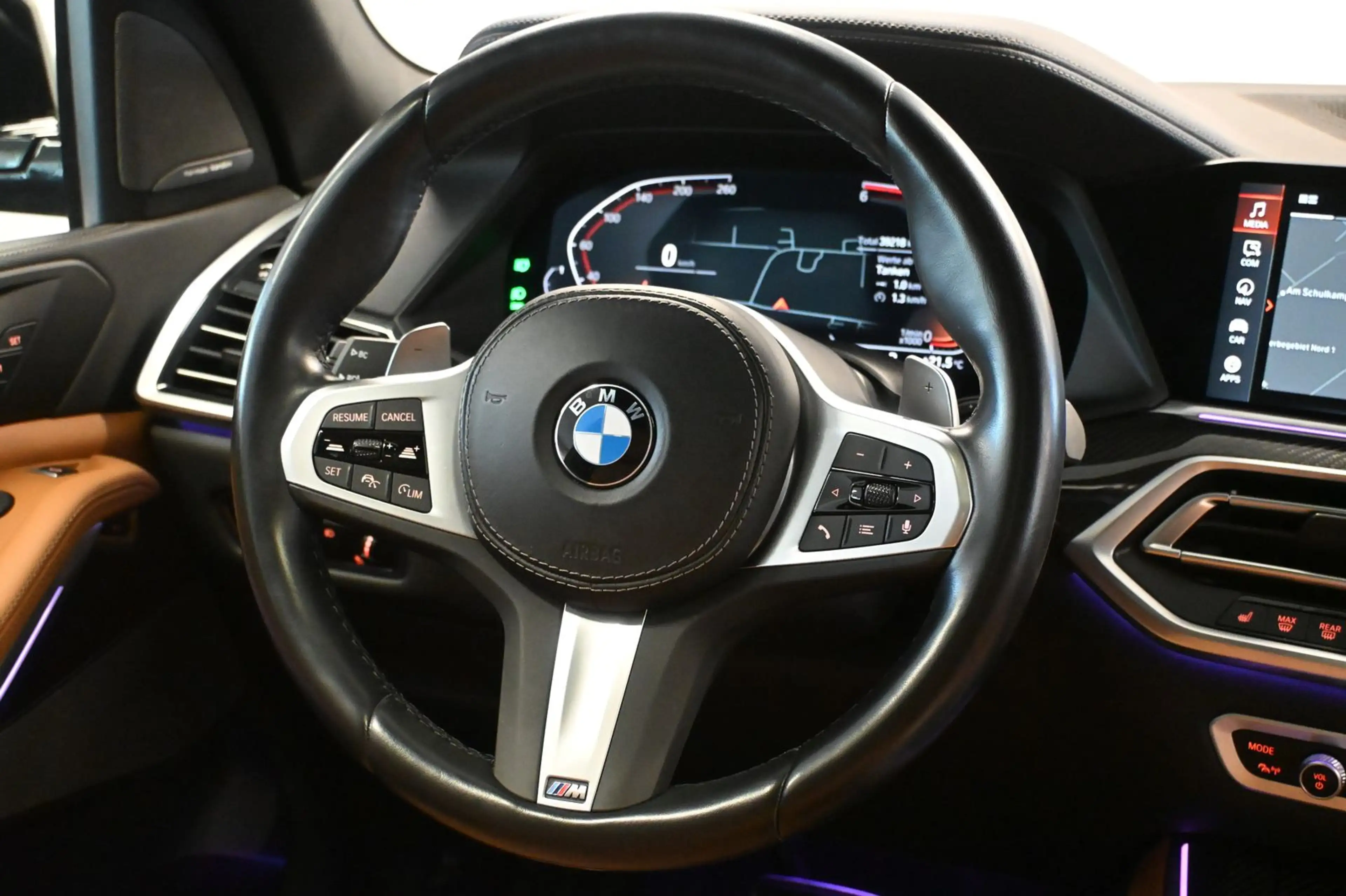 BMW X5 xDrive 40 d M Sport*7-SITZ*LASER*AHK*PANO*HUD — photo 13