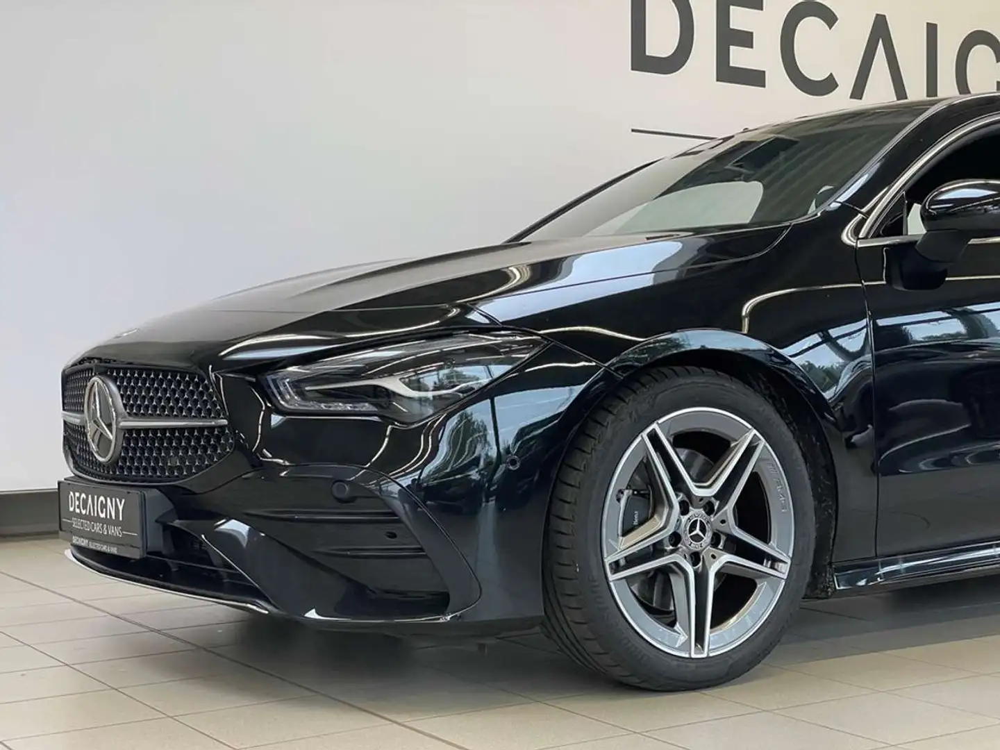 Mercedes-Benz CLA 200 Shooting Brake 1.3i AMG-Line *Camera*App Connect Noir - 2