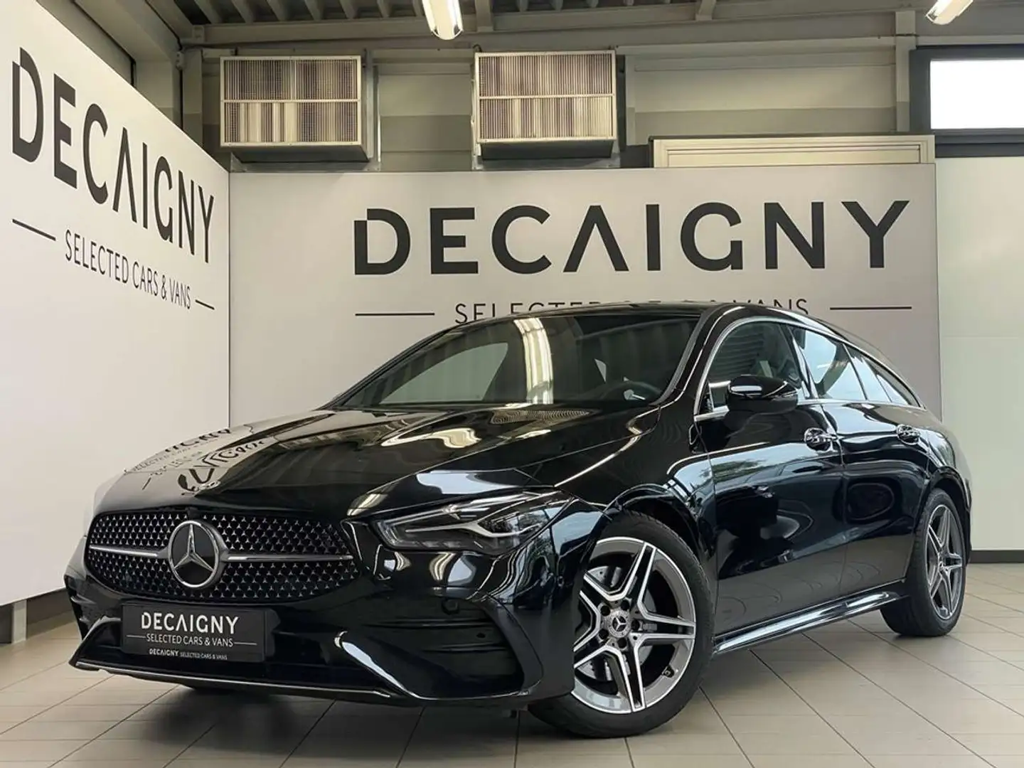 Mercedes-Benz CLA 200 Shooting Brake 1.3i AMG-Line *Camera*App Connect Noir - 1