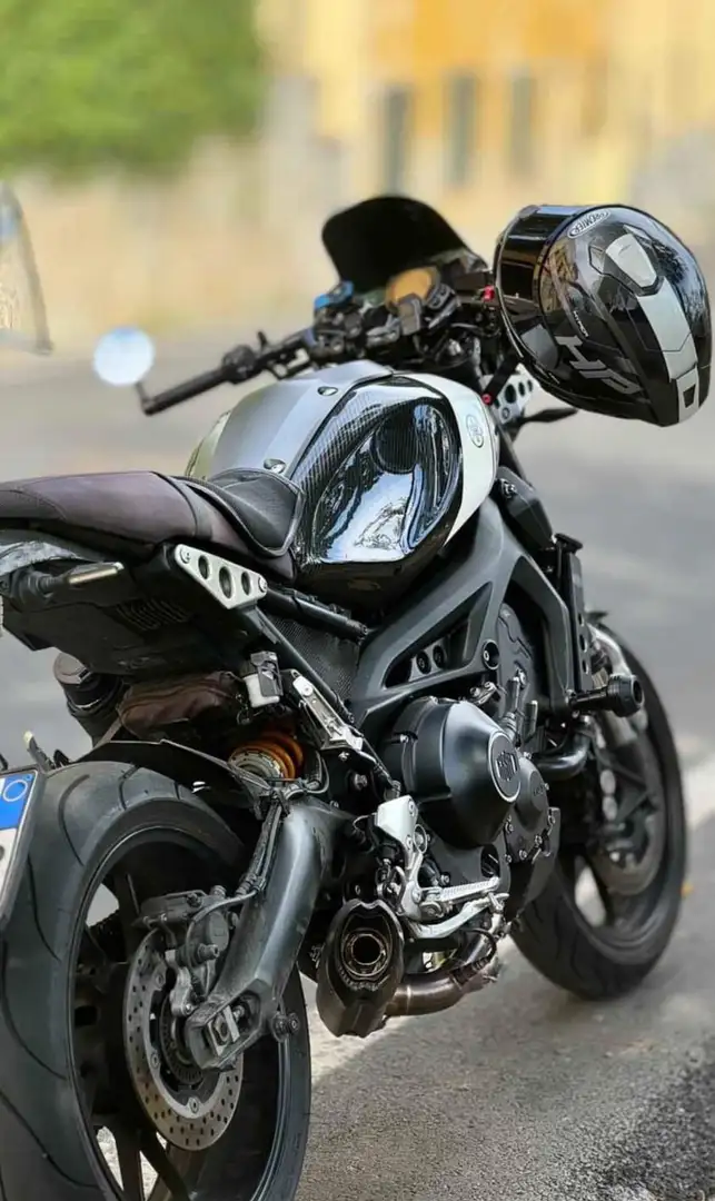 Yamaha XSR 900 Gri - 2