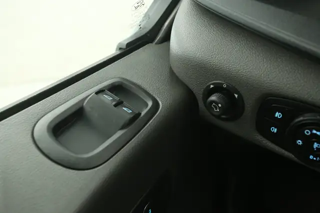 Ford Transit view 15