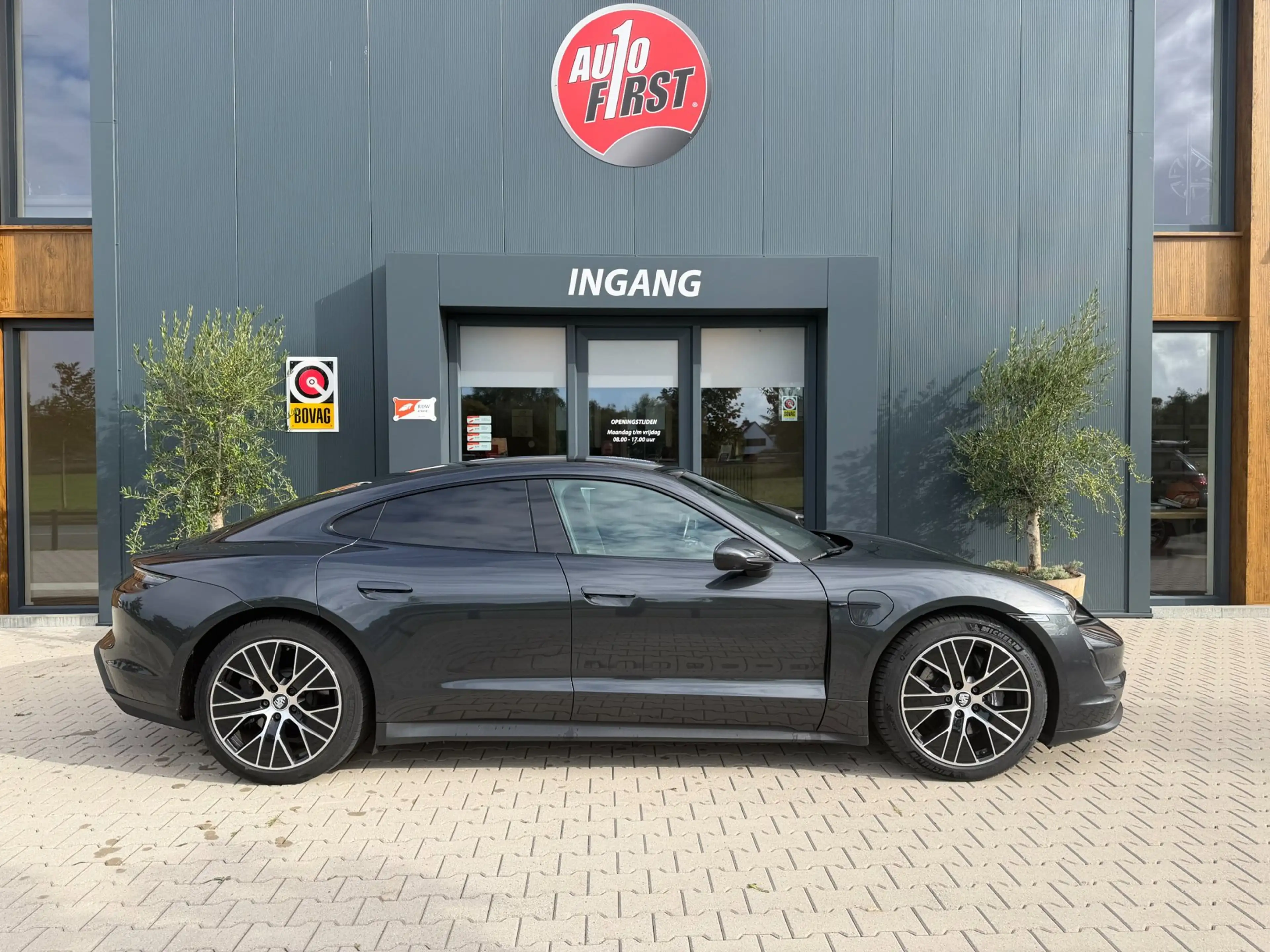 Porsche Taycan Performance 84 kWh l pano l bose l 360 camera — photo 4