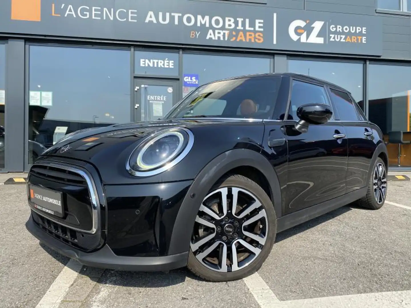 MINI Cooper 1.5 136ch 5 portes Noir - 2