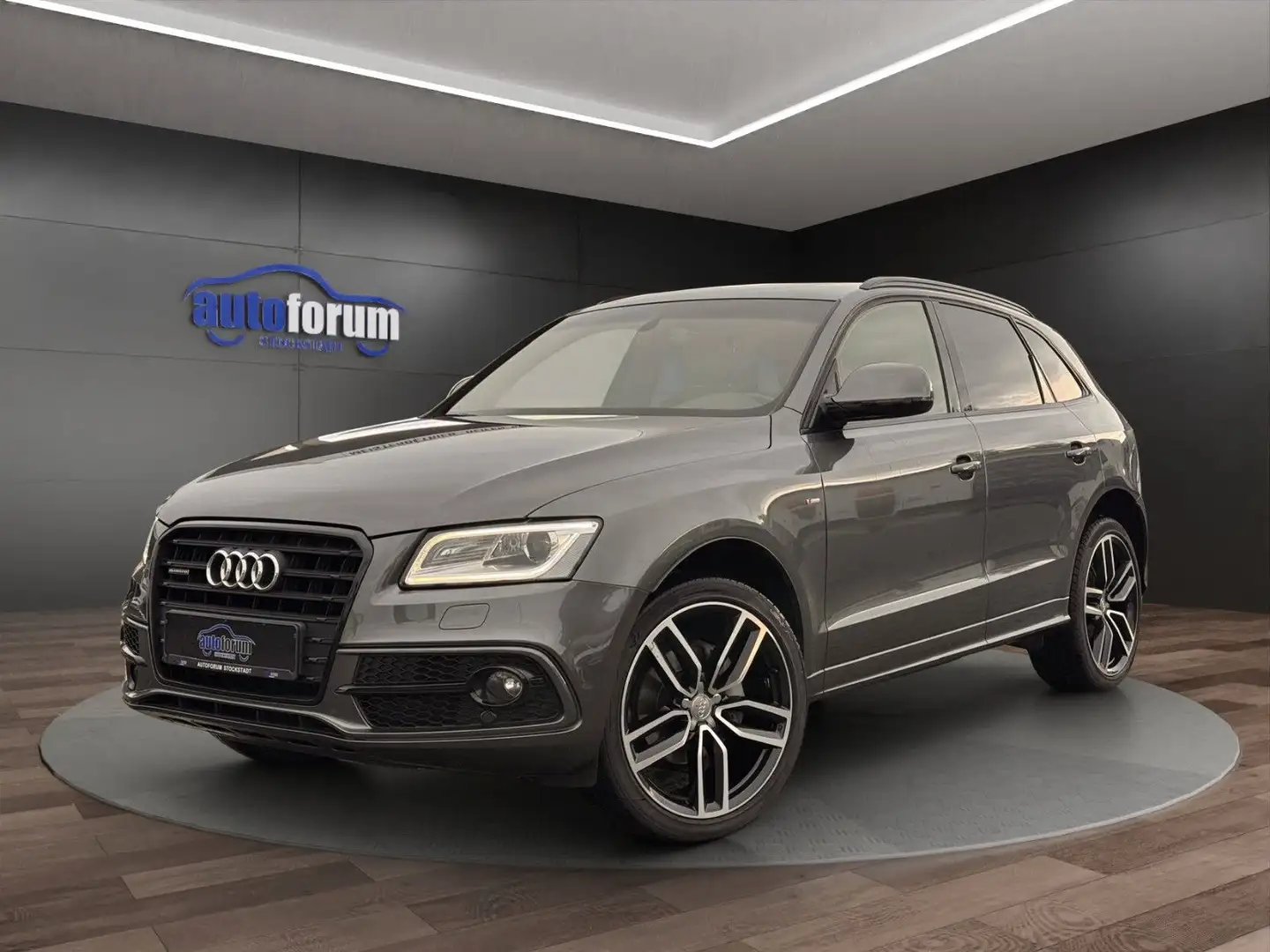 Audi Q5 2.0 TDI quattro S-LINE°AHK°ACC°PANO°B&O Grau - 1