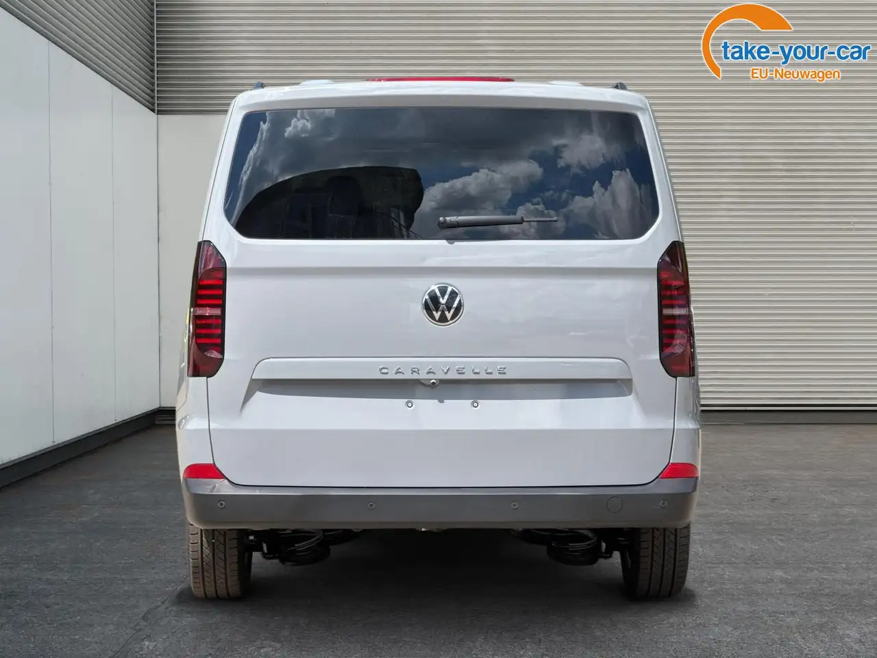 Volkswagen T7 Caravelle LR 9-Sitzer+AHK+LED+KAM+PDC+SHZ+ALU+GJR 2.0 TDI... 4