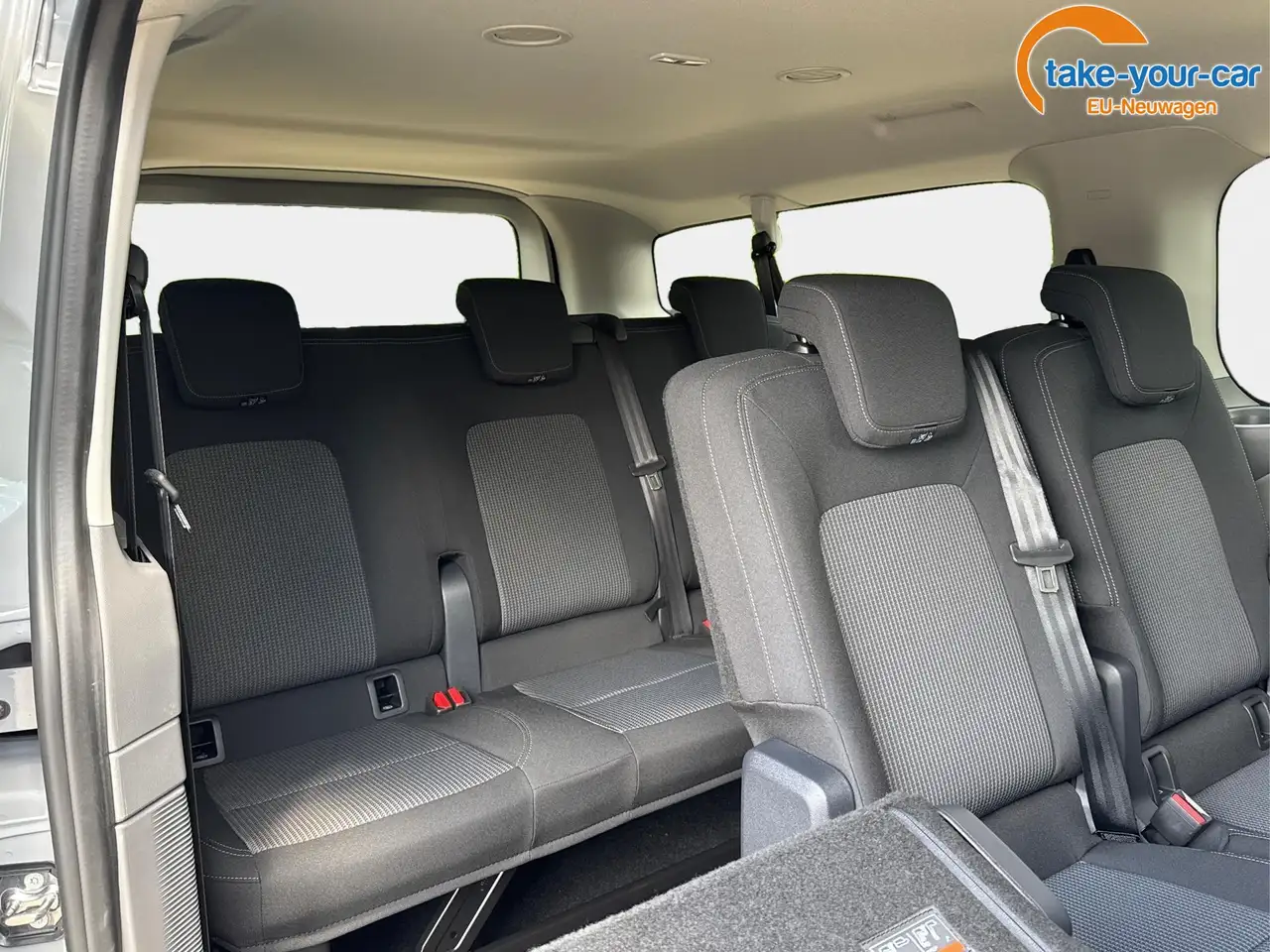 Volkswagen T7 Caravelle LR 9-Sitzer+AHK+LED+KAM+PDC+SHZ+ALU+GJR 2.0 TDI... 16
